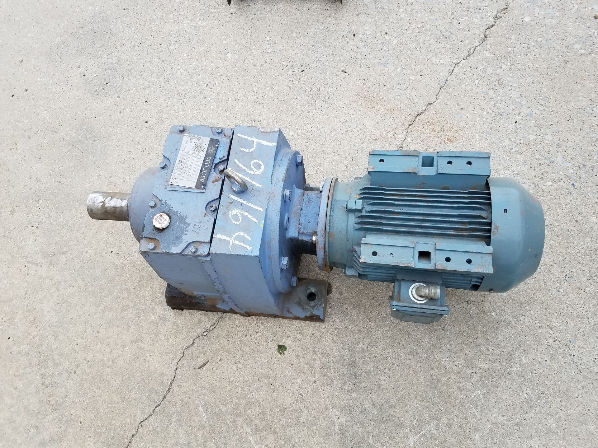 120 TO 1 GEAR REDUCERS