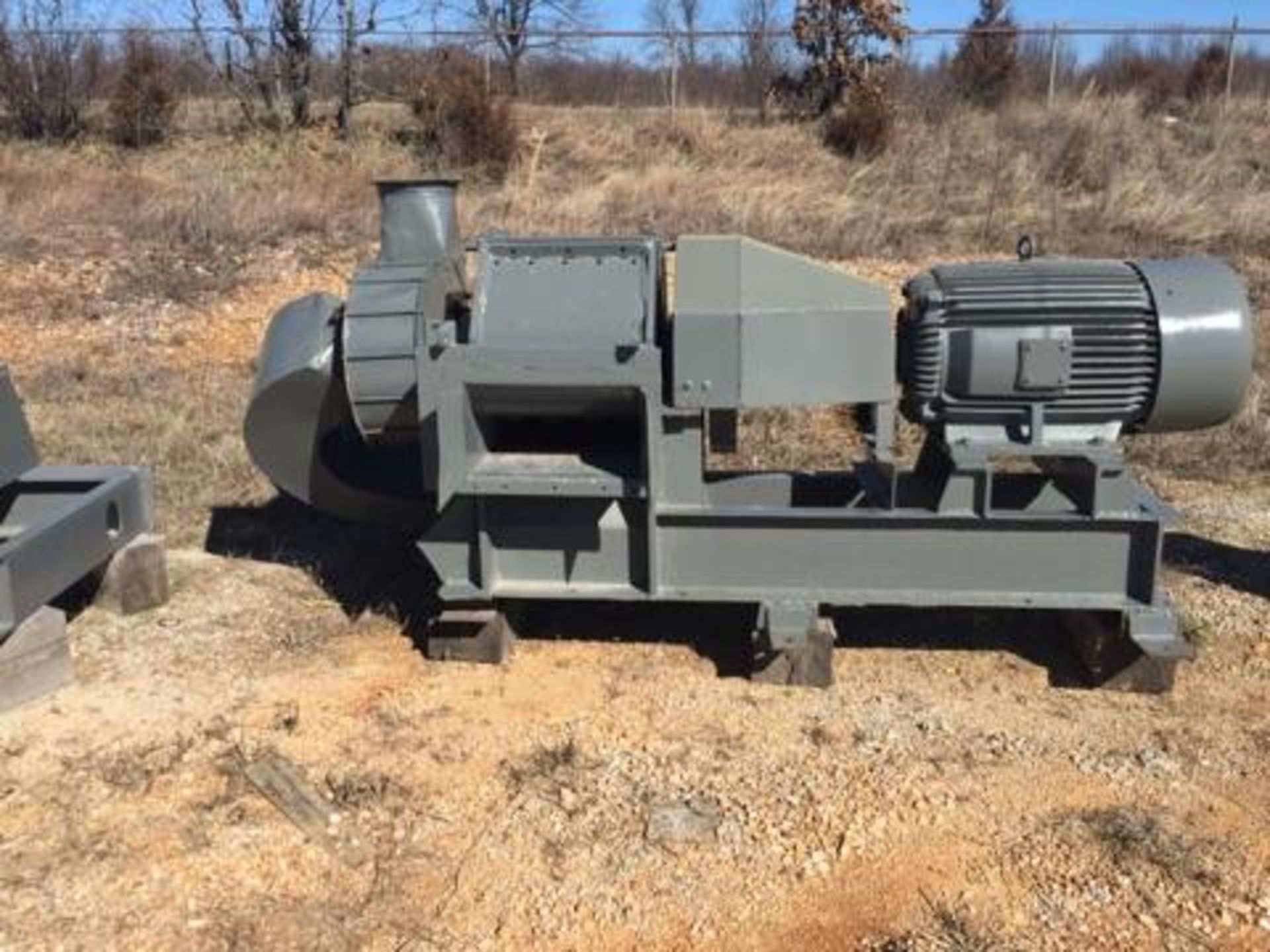 SCHUTTE MODEL 40HZF GRINDER W/100HP MOTOR