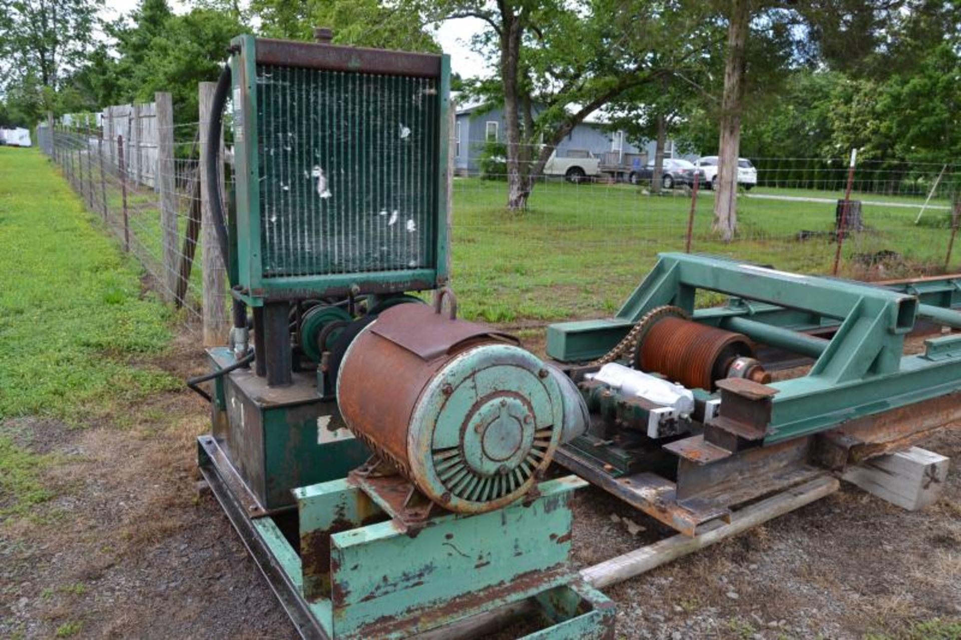 TYRONE BERRY SMA 220 HYDRAULIC CARRIAGE DRIVE