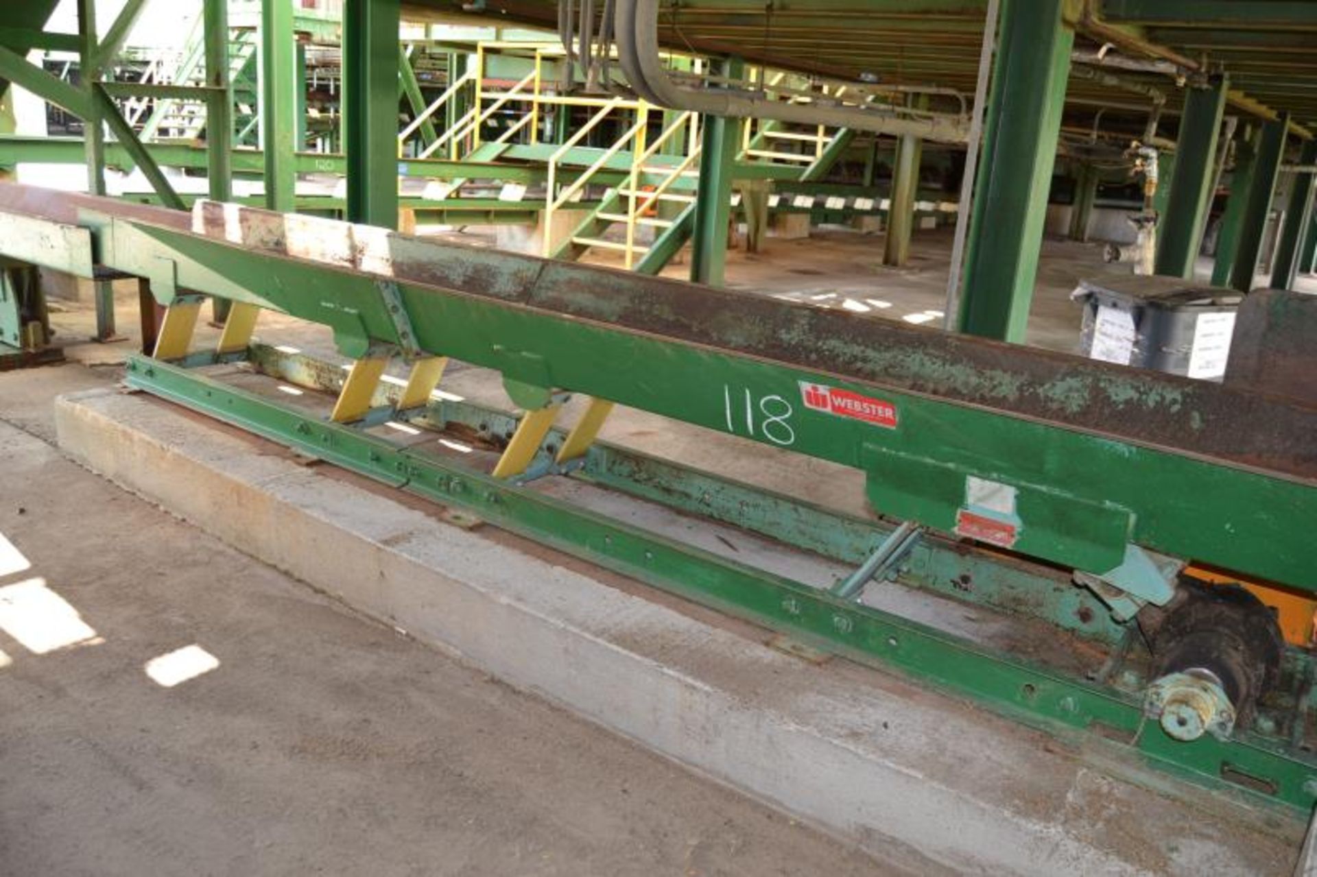 WEBSTER 18"X20' VIBRATING CONVEYOR W/DRIVE - Image 2 of 2