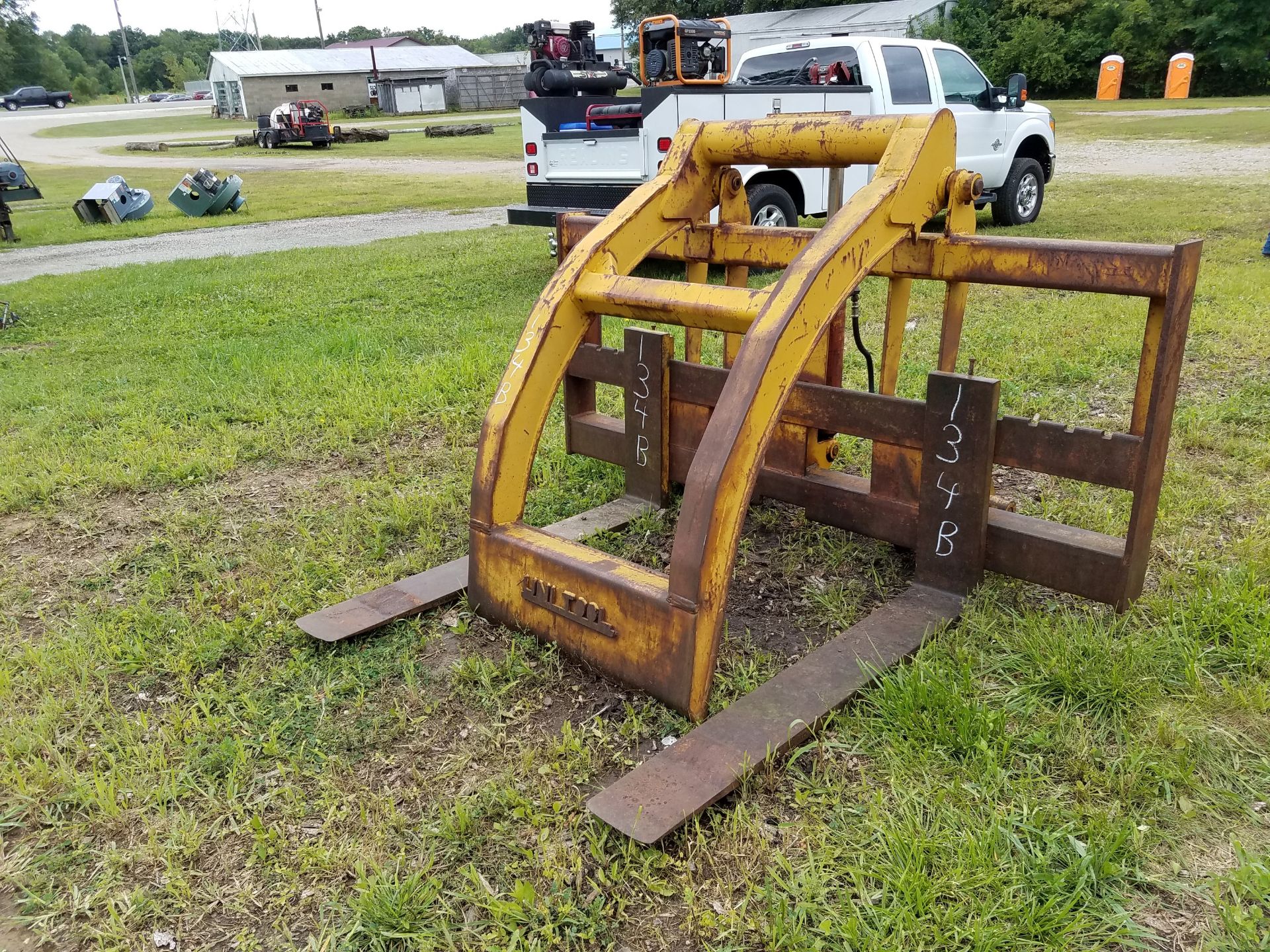 LUMBER FORKS W/ DOUBLE HOLD DOWN - Image 2 of 2