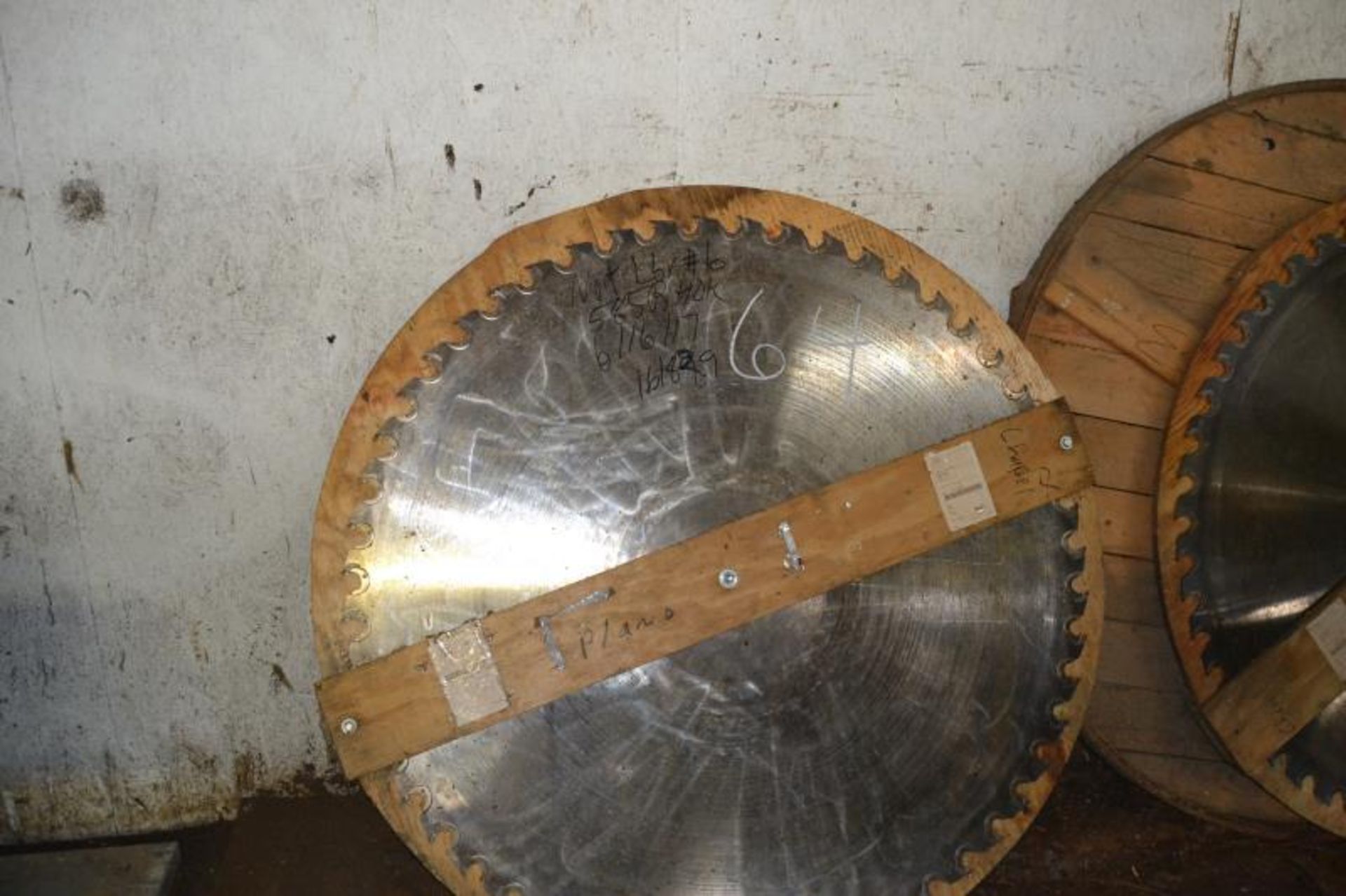 56" CIRCLE SAW