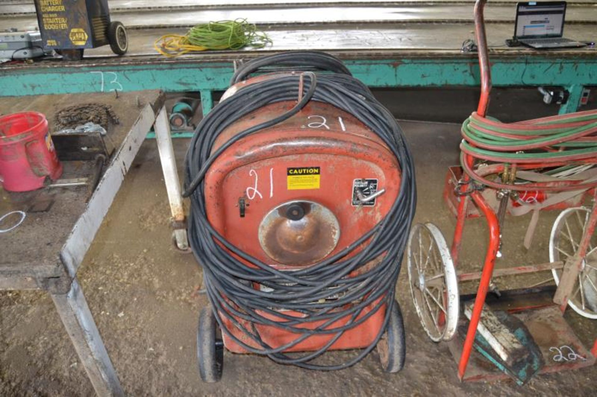 LINCOLN 250 AMP WELDER