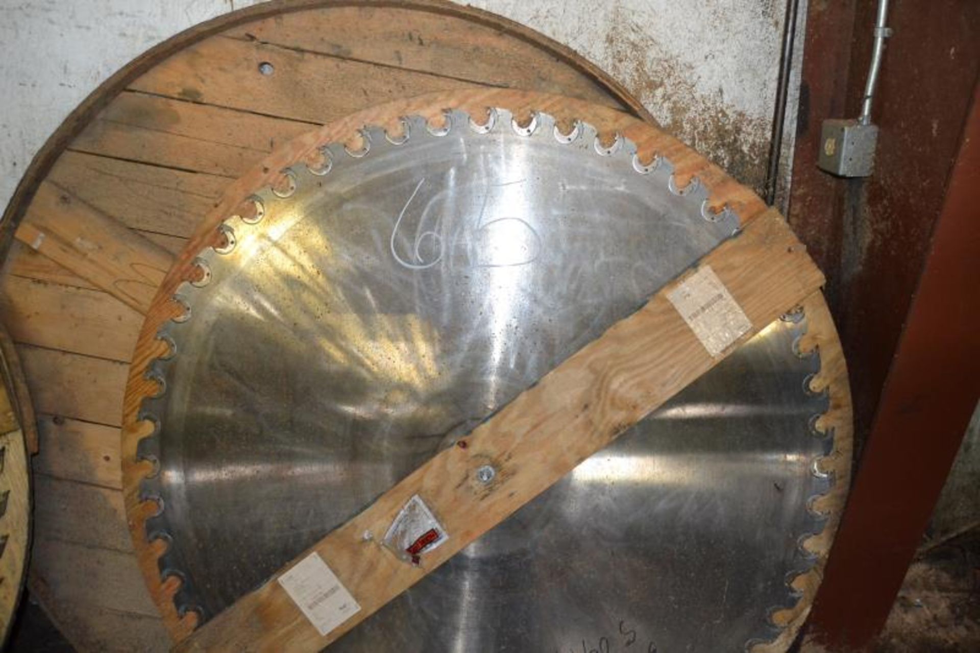 56" CIRCLE SAW