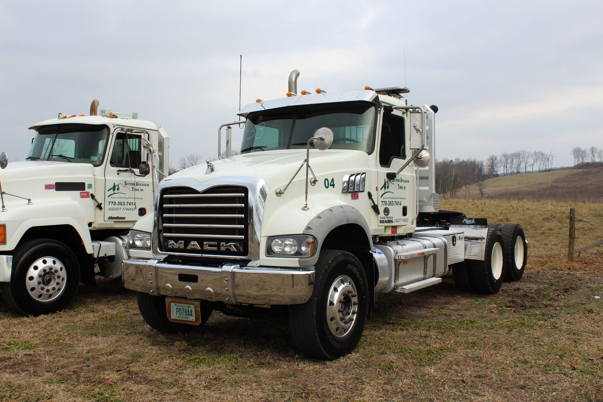 2014 MACK MODEL GU 713 ROAD TRACTOR