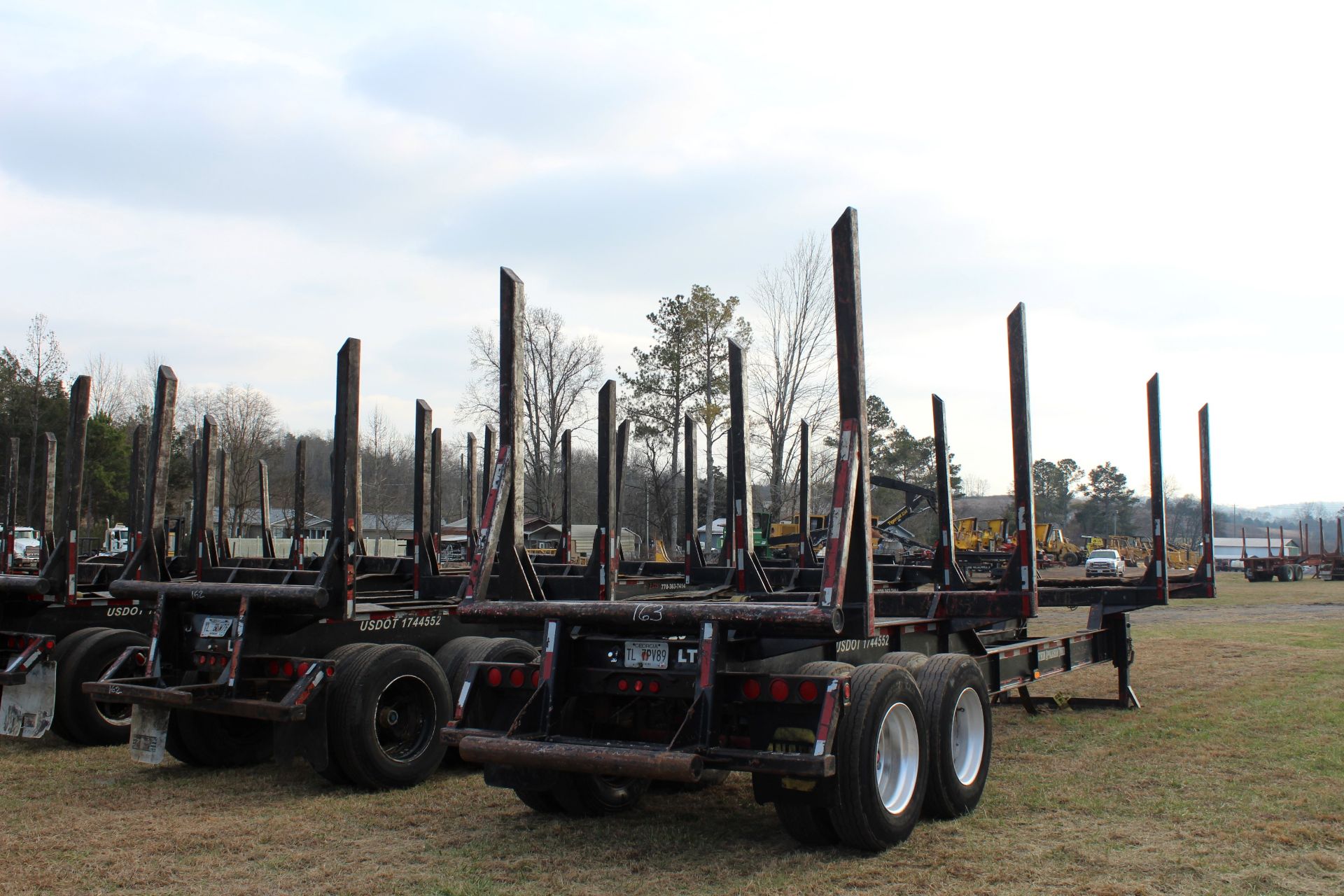 40' DOUBLE BUNK LOG TRIALER - Image 3 of 4