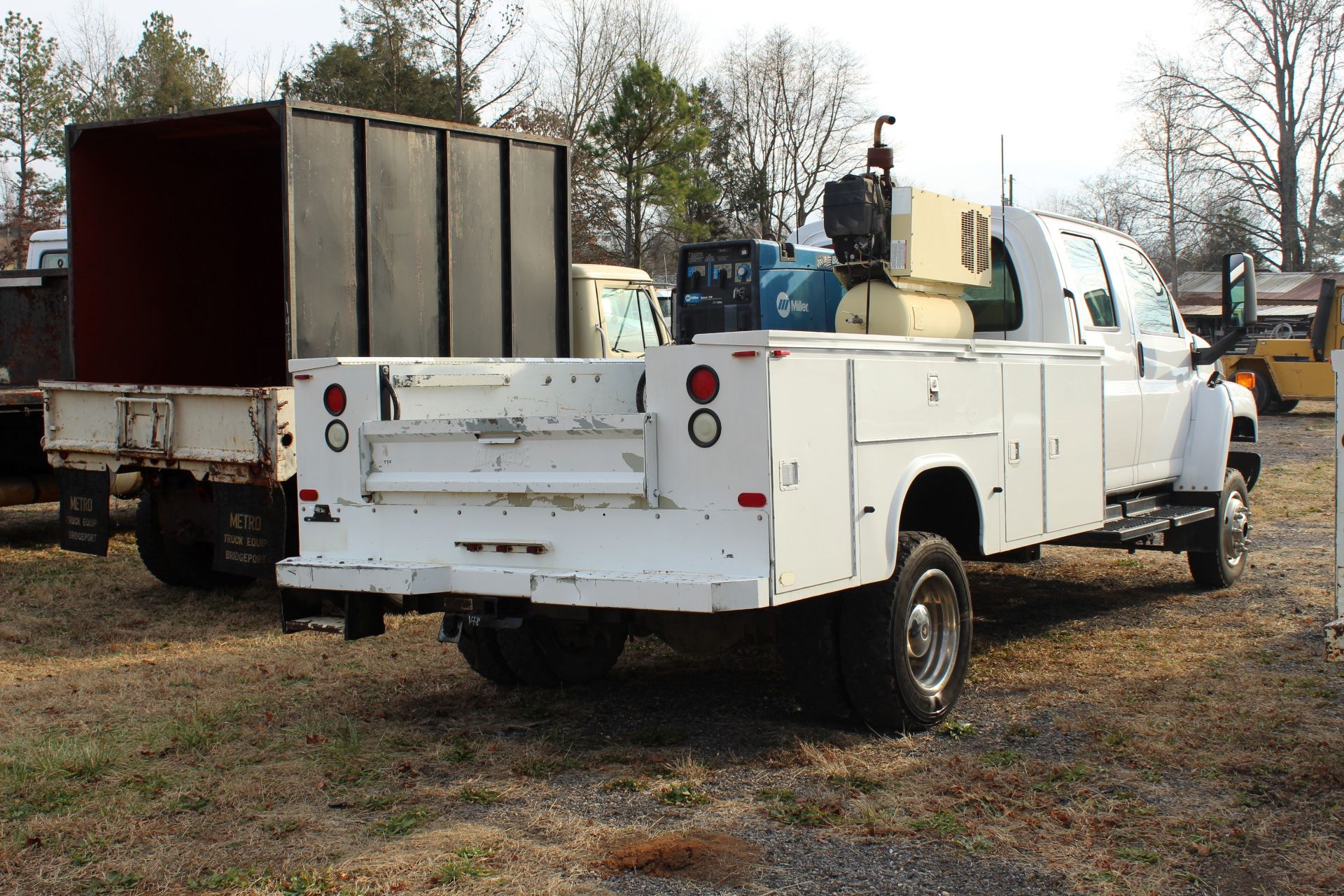 2006 GMC 4500 SERVICE TRUCK - Image 3 of 4