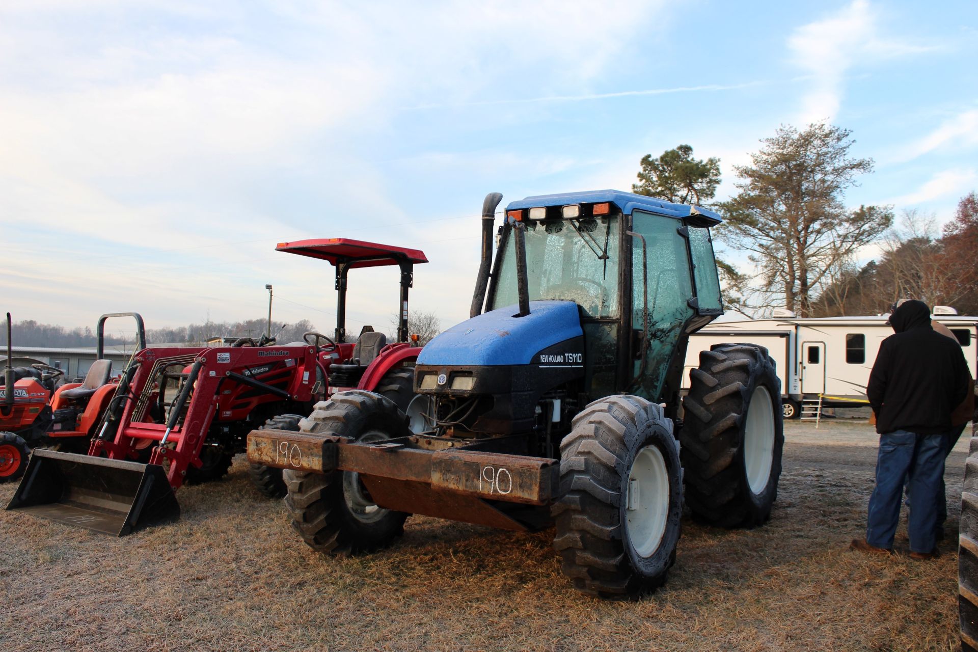 NEW HOLLAND TS110 4X4 TRACTOR