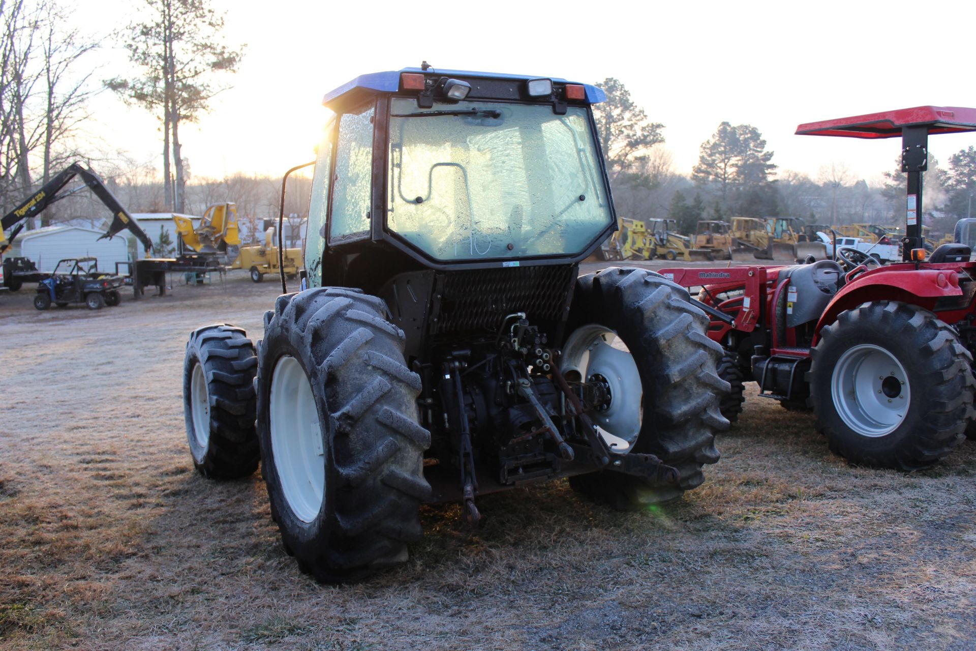 NEW HOLLAND TS110 4X4 TRACTOR - Image 2 of 4