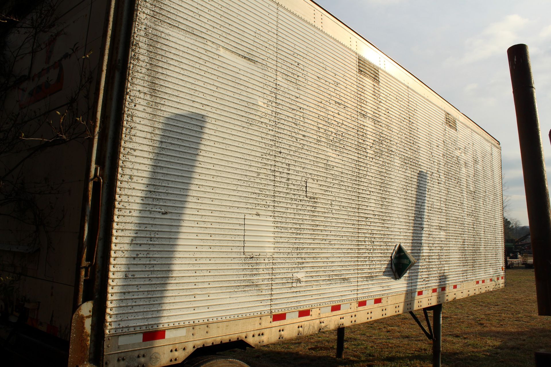 1989 FRUEHAUF 28' BOX TRAILER - Image 3 of 5