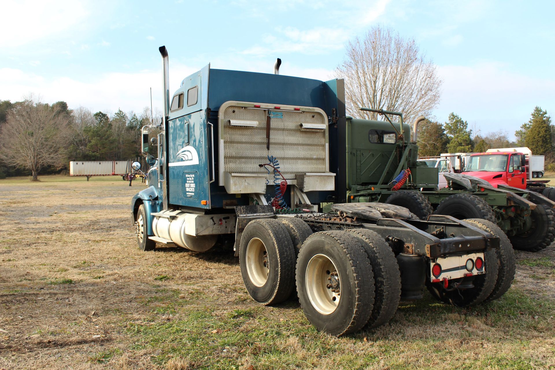 2006 INTERNATIONAL MODEL 9400 ROAD TRACTOR - Image 2 of 4