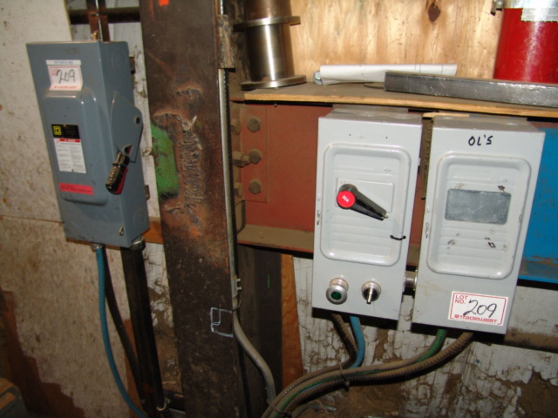 (2) 30 AMP & (1) 60 AMP SWITCHES