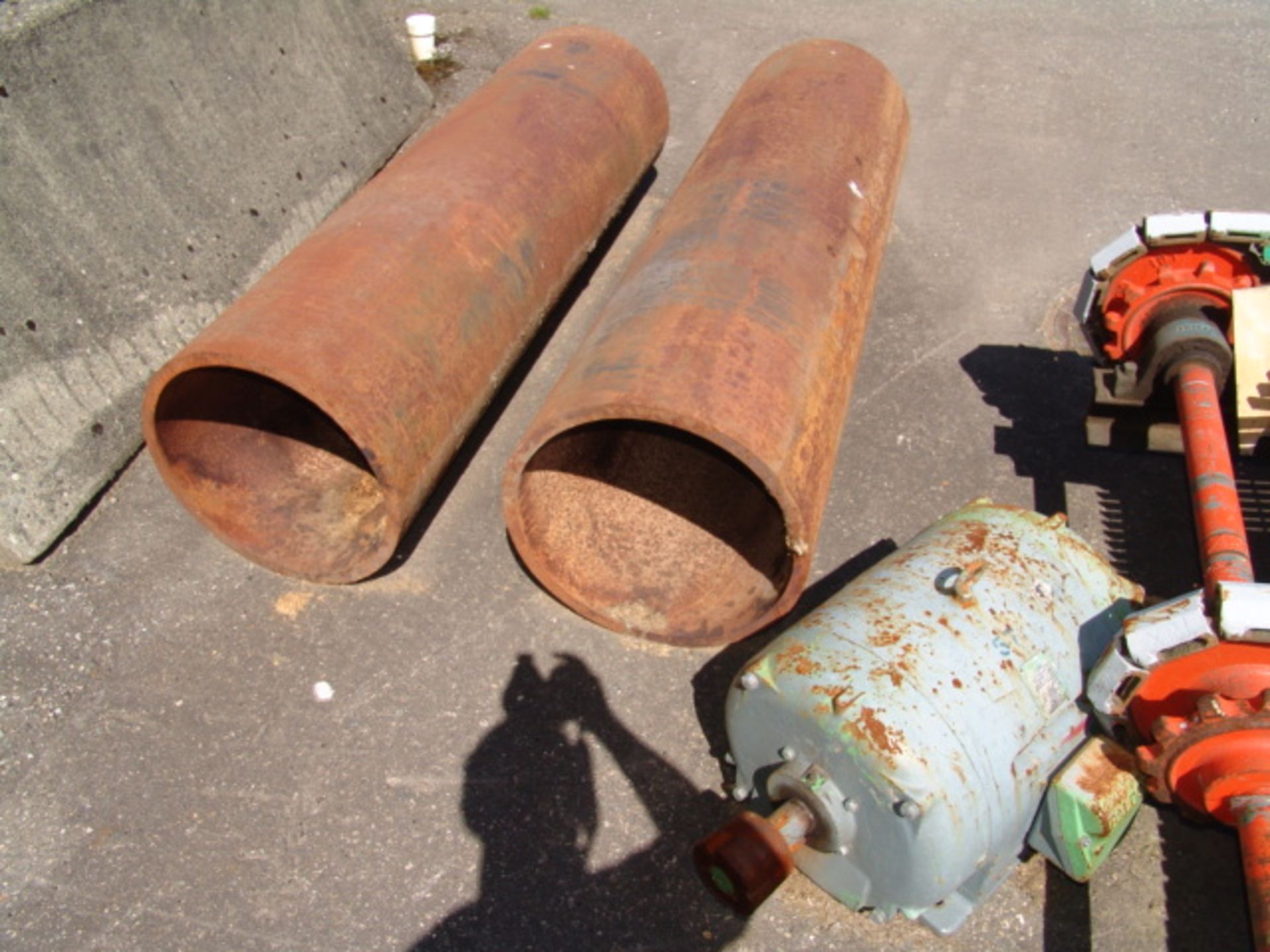(2) SECTIONS OF 18" X 6' X 1" THICK WALL PIPE