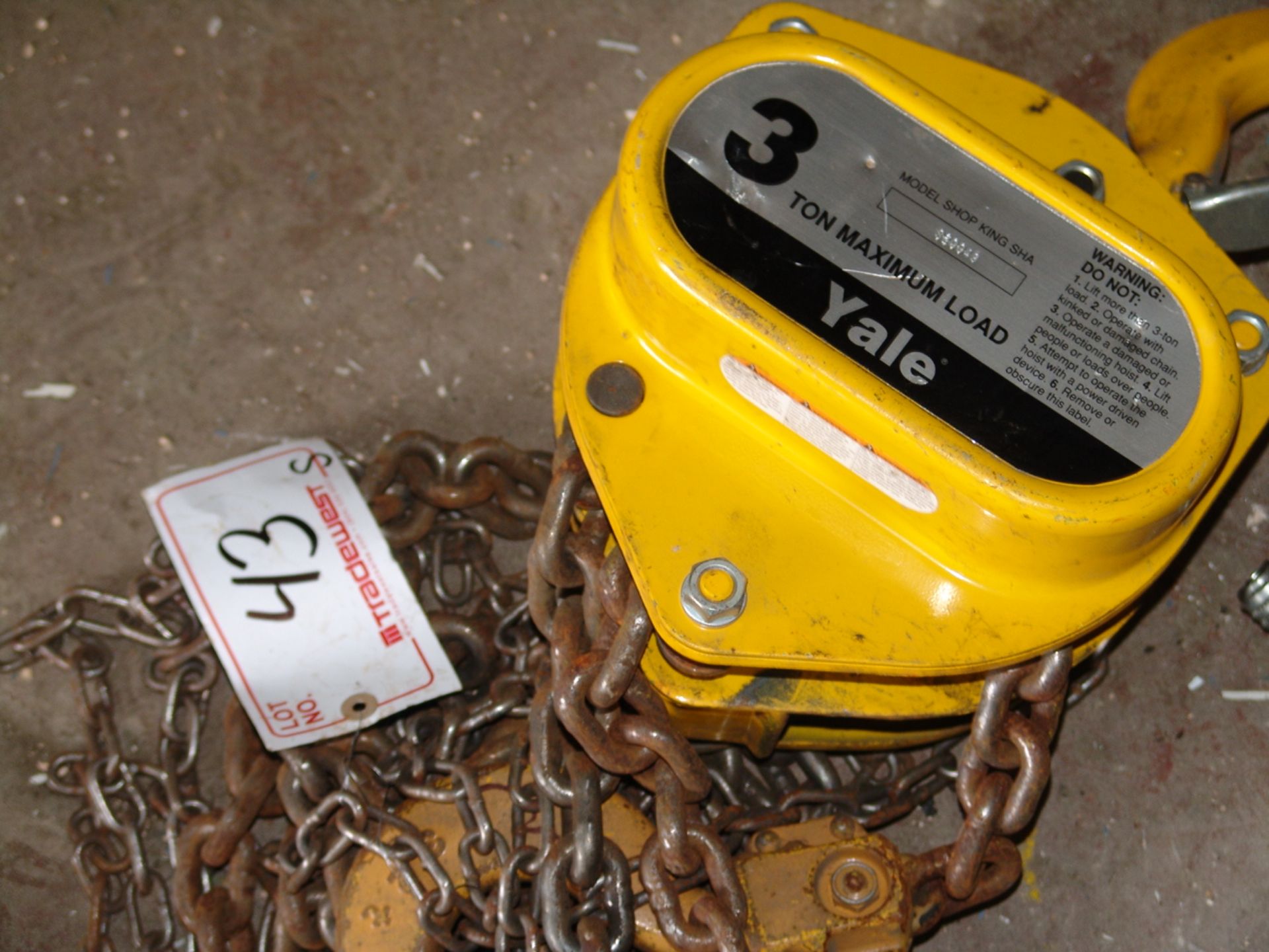 YALE 3 TON CHAIN HOIST