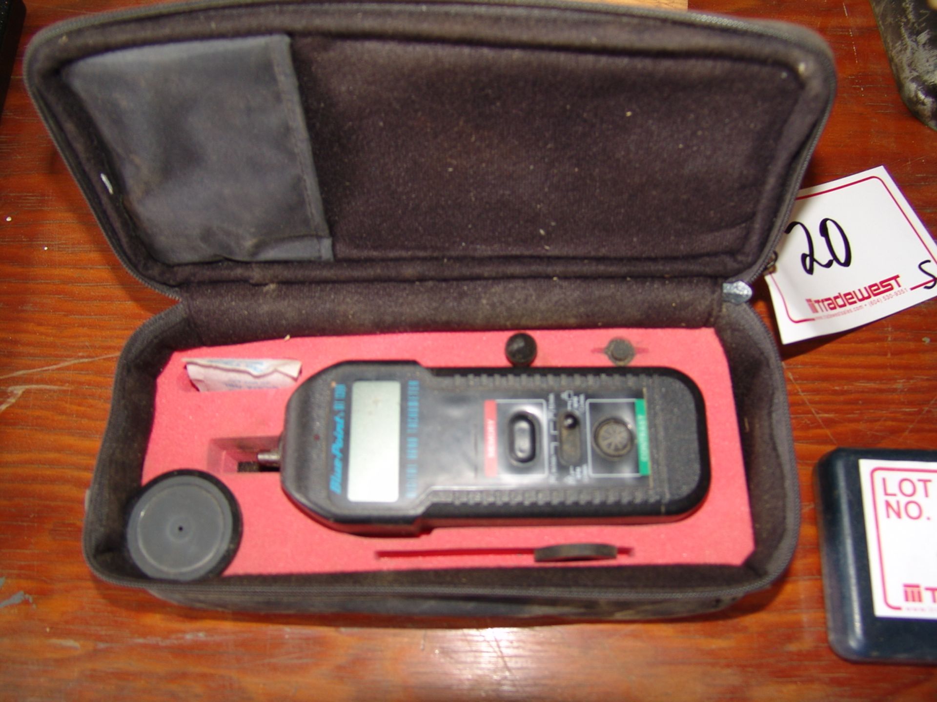 BLUEPOINT DIGITAL TACHOMETER