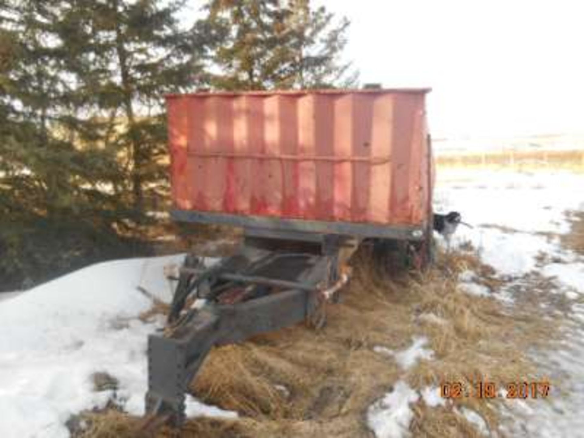 14ft grain box on trailer, hyd lift - Image 2 of 2