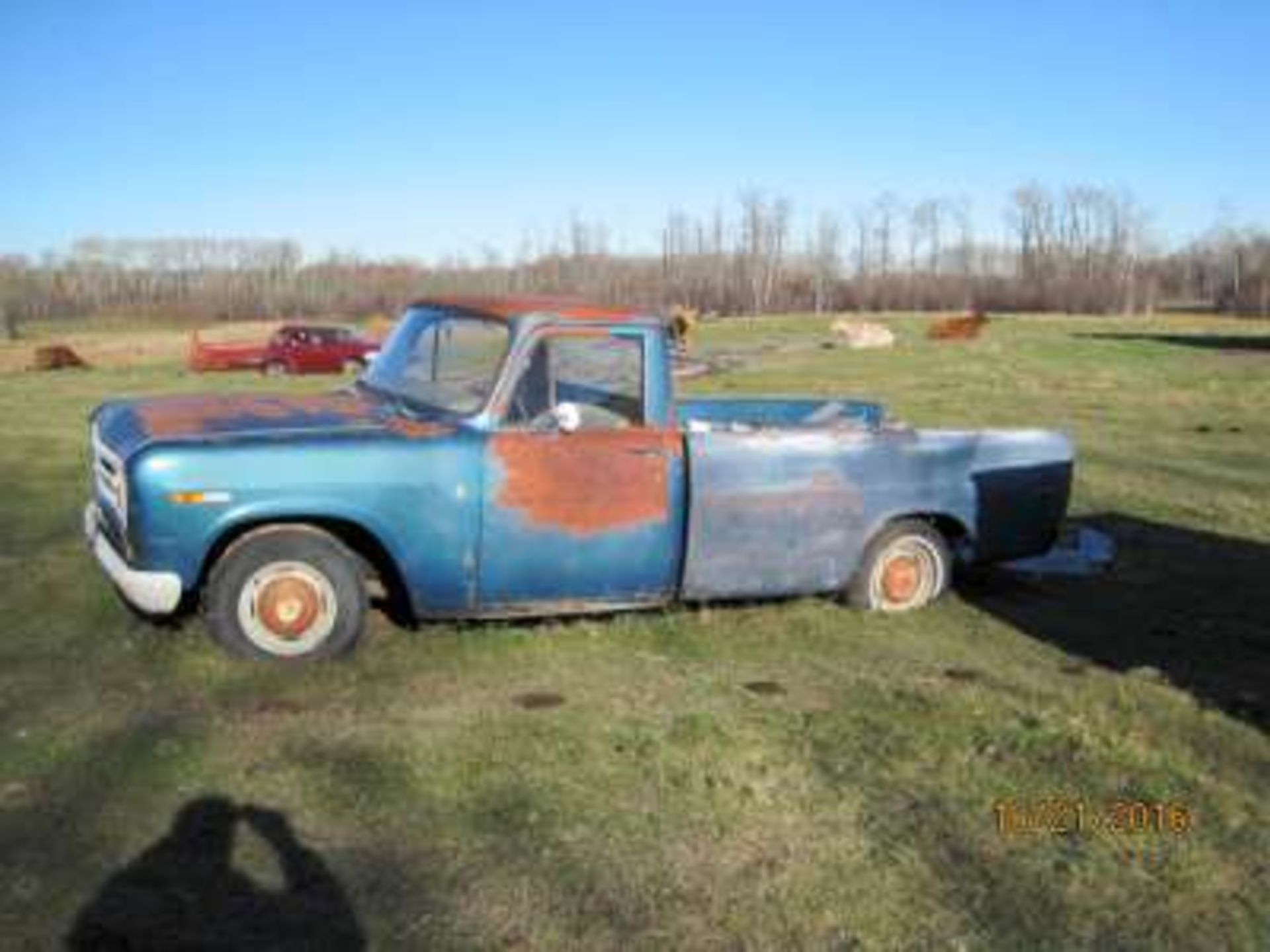 1970 INT D1000 ½Ton truck, running (Previously registered in Sask) - Image 2 of 2