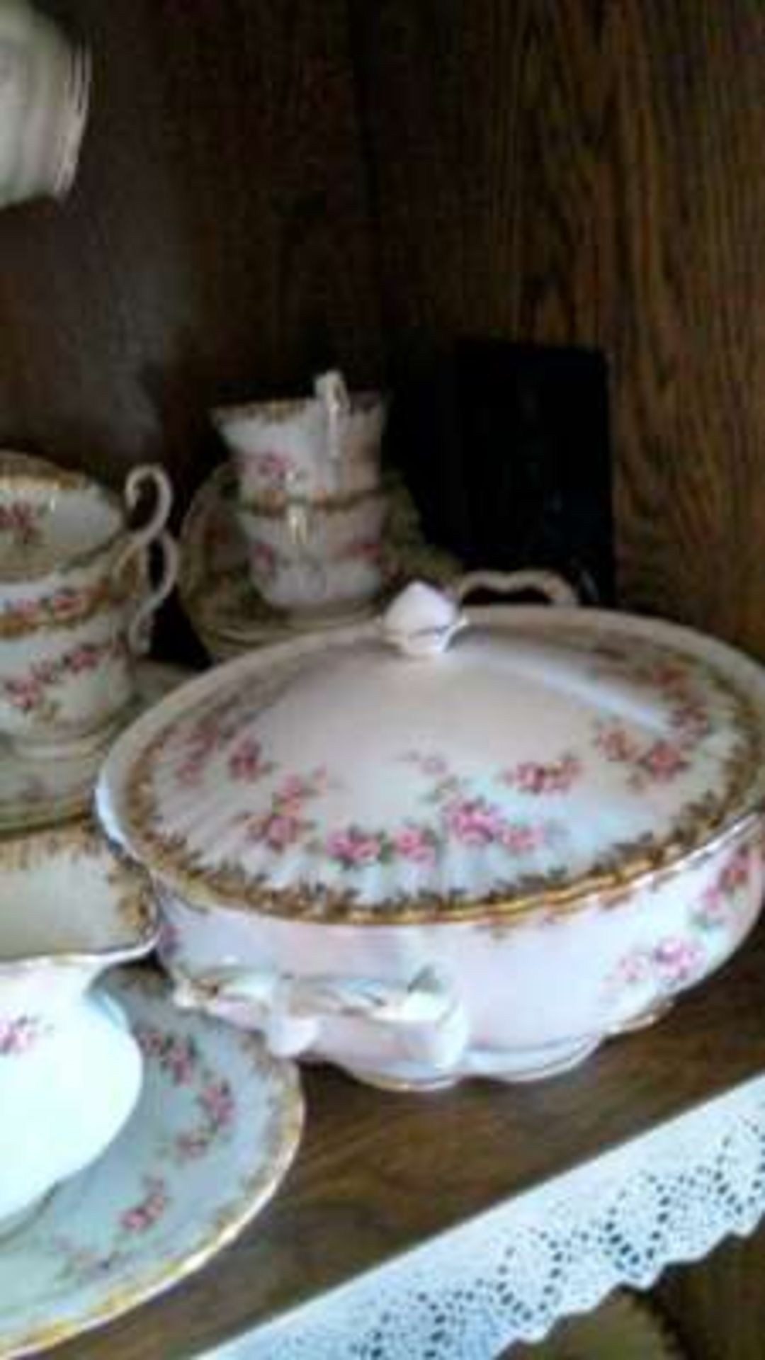 8-5pc plate settings Royal Albert Dimity Rose  Dinnerware set includes all extras - Image 2 of 4
