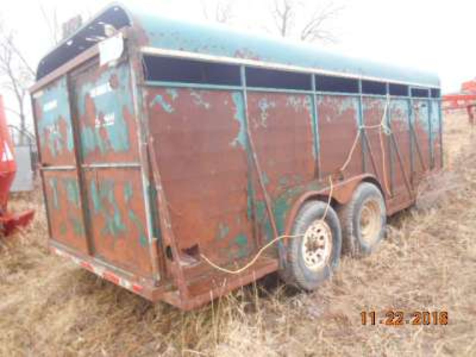 1998 Bergen 18ft gooseneck stock trailer (needs repairs) - Image 2 of 2