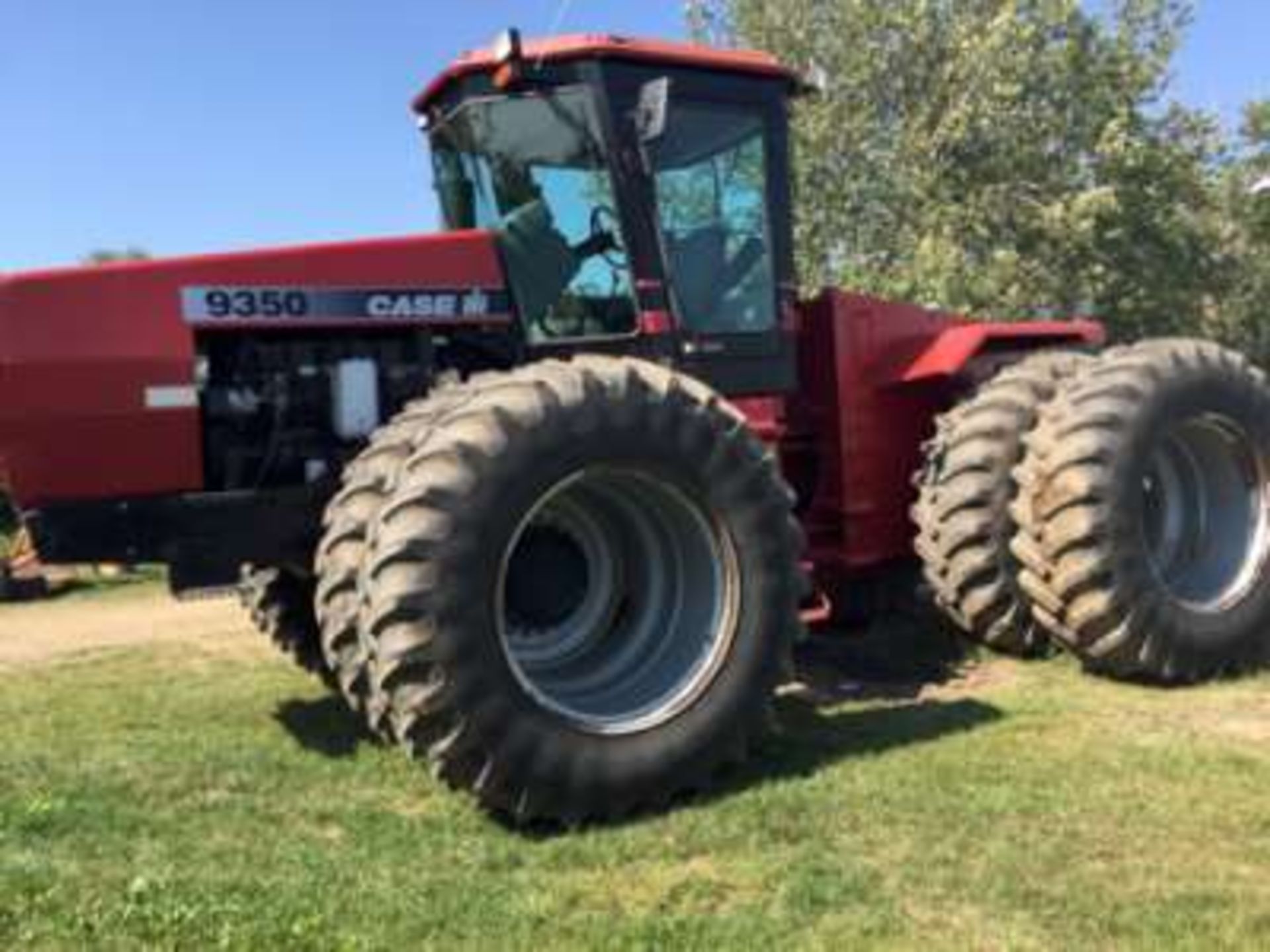 1996 Case IH 9350 4WD tractor, Cummins MII motor, quad hyds, 4 ranges, 3 gears, 12spd, 20.8x38 - Image 2 of 11