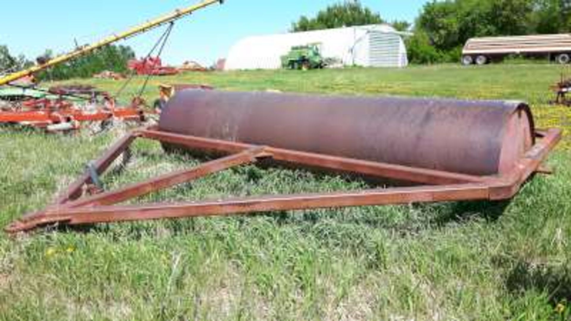 Homemade 16ft land roller (fill with water) (very well built) - Image 2 of 3