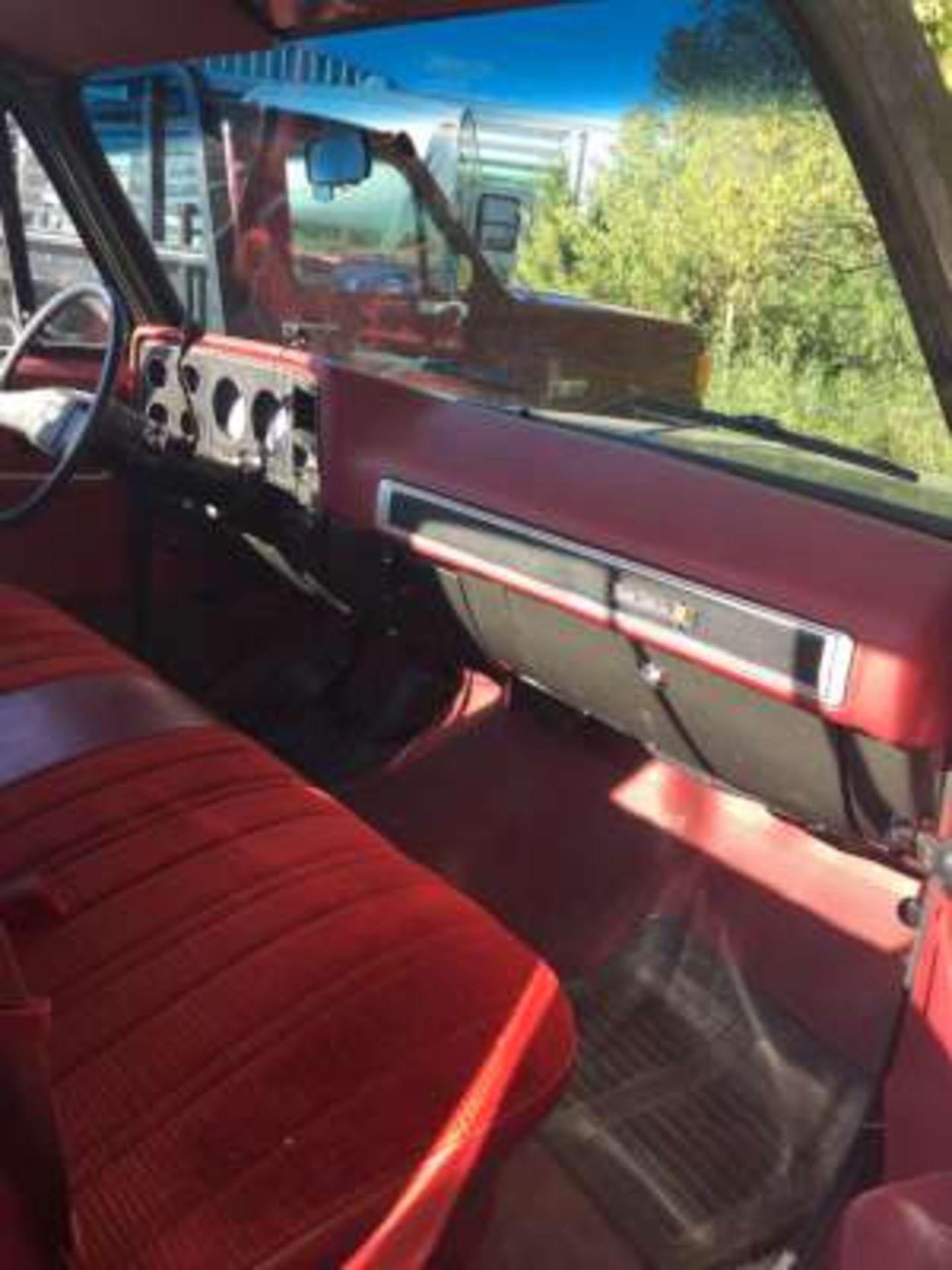 1979 GMC Sierra Grand ½ ton truck, 305 Motor, s/n TCU1491561159 (Previously registered in SK) - Image 4 of 7