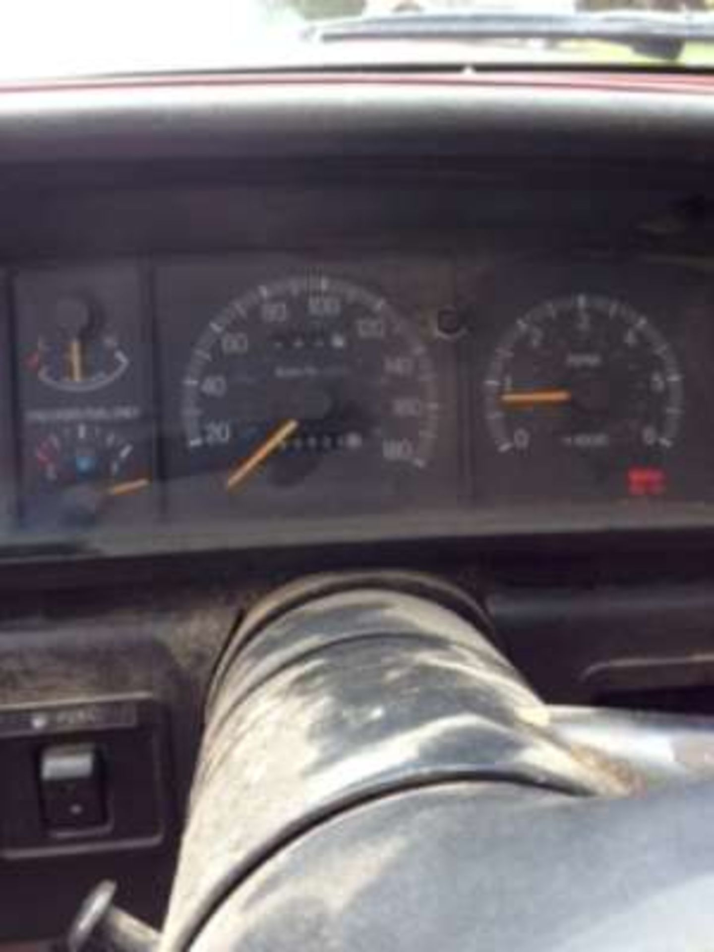 1989 Ford F250, gas, 4X4, DewEze Hydro Deck, 69,000kms, s/n 2FTHF26H3KCA68556 (Previously registered - Image 8 of 10