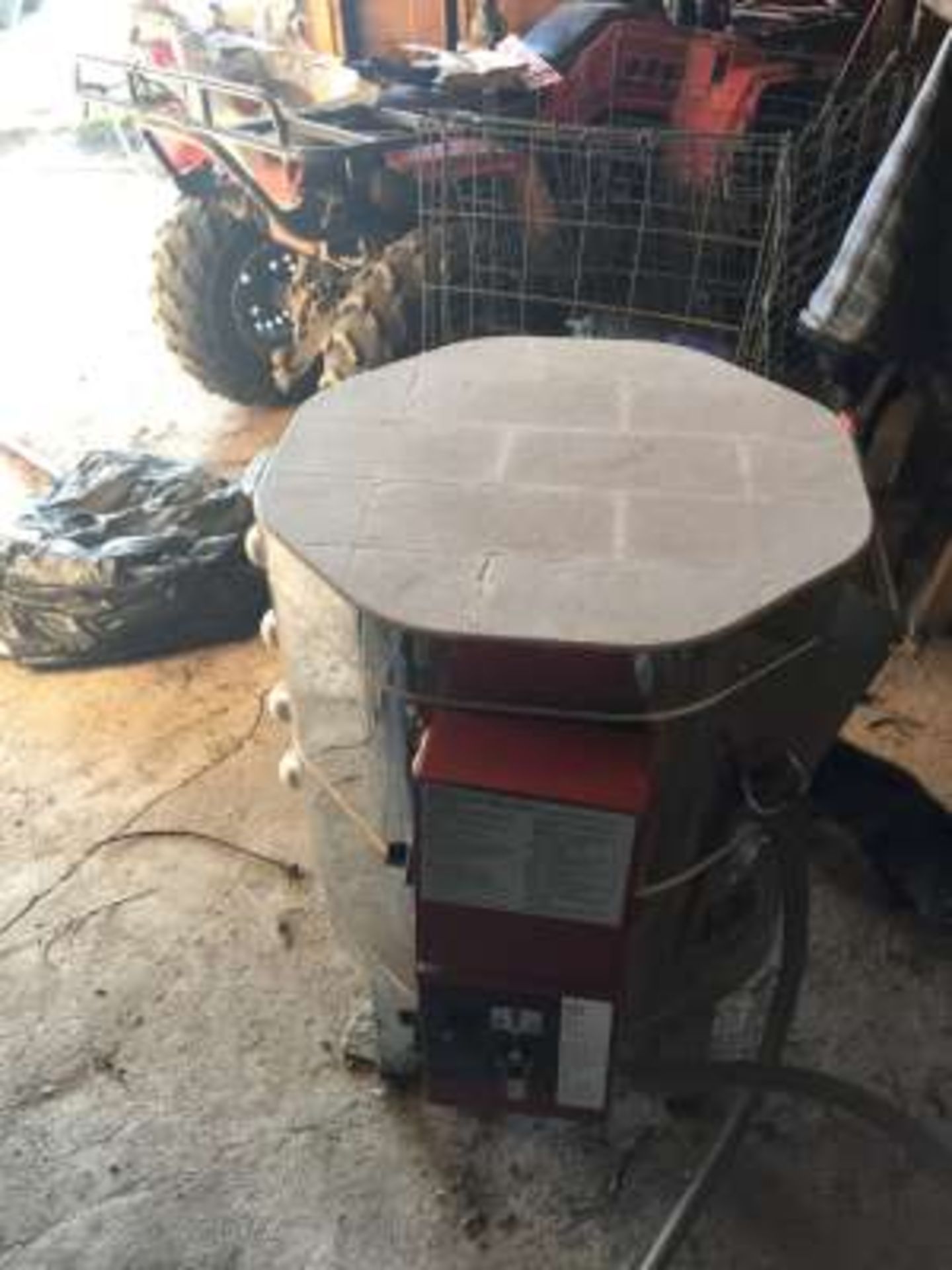 SKUTT (electric 220V) KILN with accessories (nice shape) - Image 5 of 5