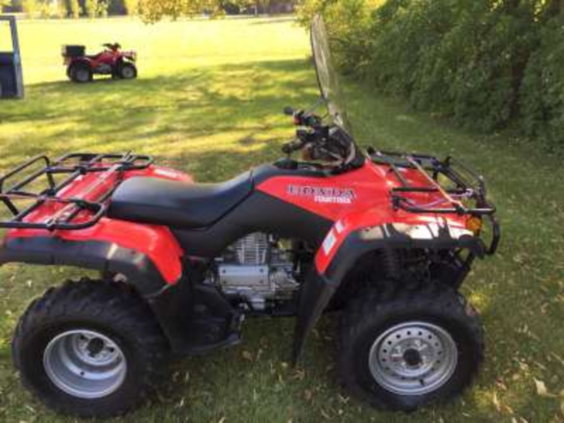 2002 Honda 350 FourTrax 4x4 Quad: windshield, two Racks, s/n 478TE252824101067, 1872 kms