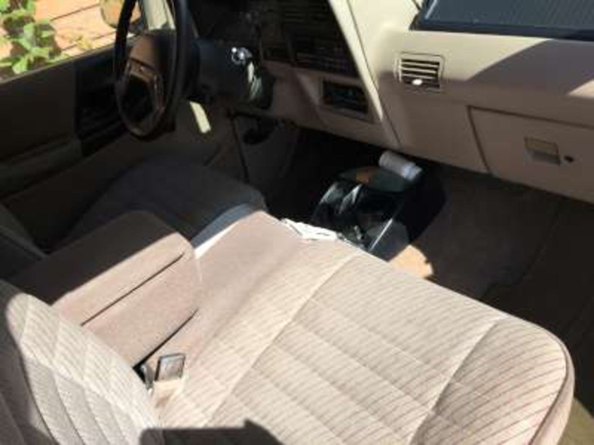 1993 Ford Ranger XLT Truck: topper, 4 L Auto, 2WD, super cab,very clean, s/n 1FTCR14X5PPA22500, - Image 5 of 9