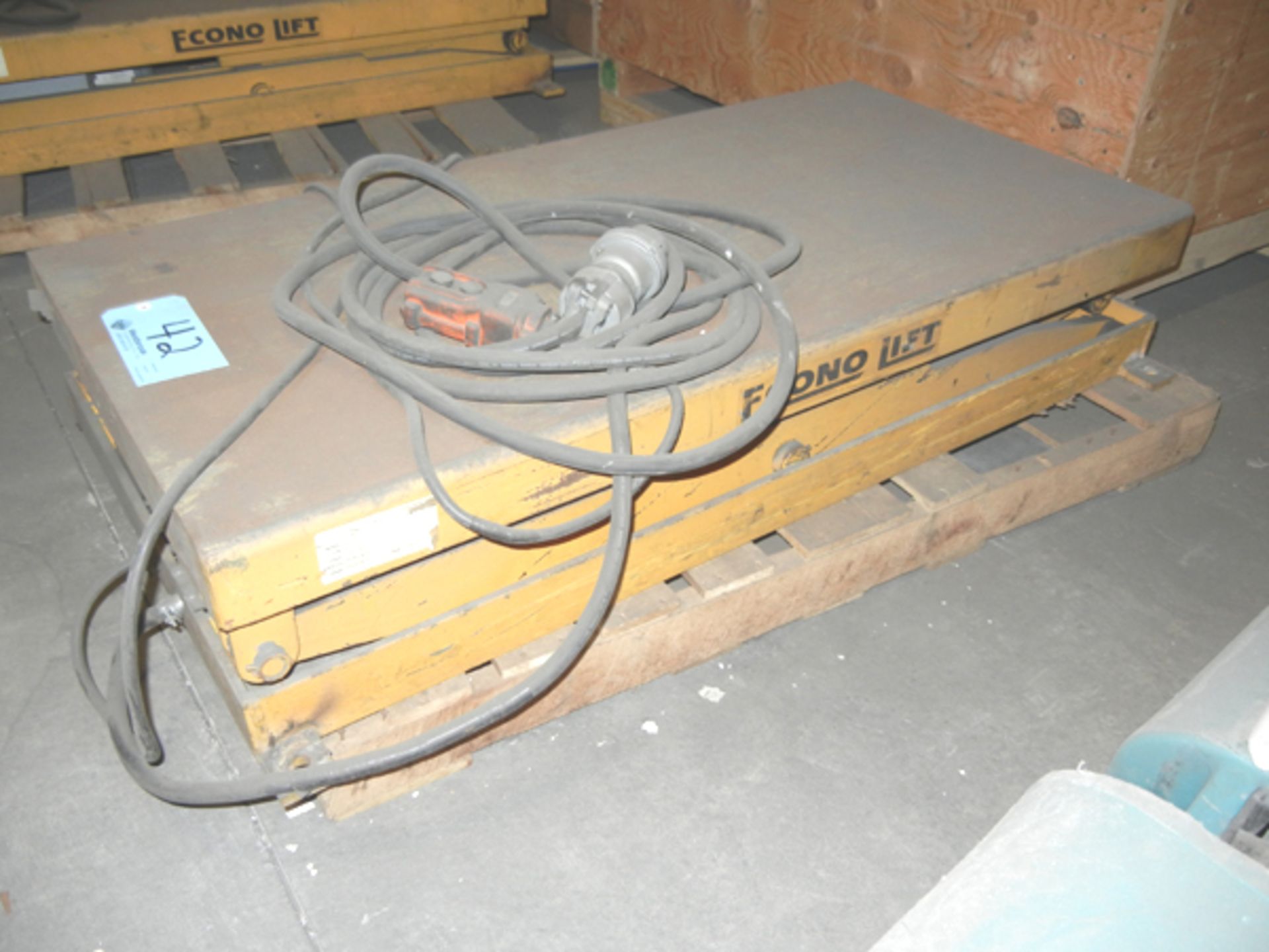 Econo Lift Powered Lift Table, 2,000 lb capacity, Model# SL36-20, sn# 504235-2 with 48" x 24"