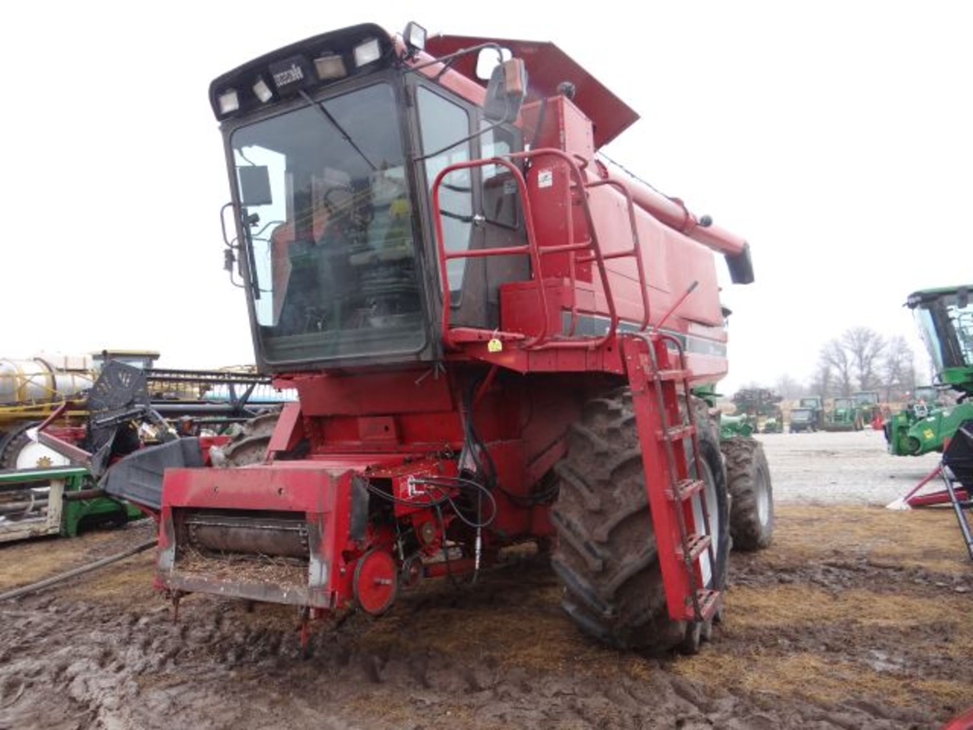 Case IH 1680 Combine 4600 hrs, 4wd, AFX Rotor, Field Tracker, Many New Parts, Hopper Ext