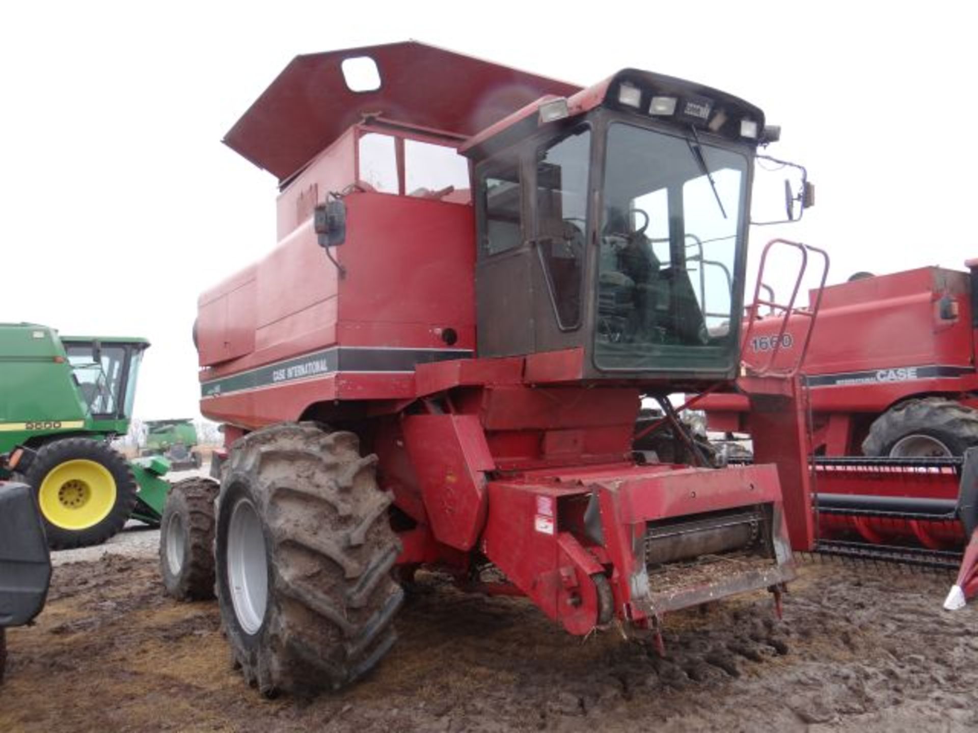 Case IH 1680 Combine 4600 hrs, 4wd, AFX Rotor, Field Tracker, Many New Parts, Hopper Ext - Image 2 of 3