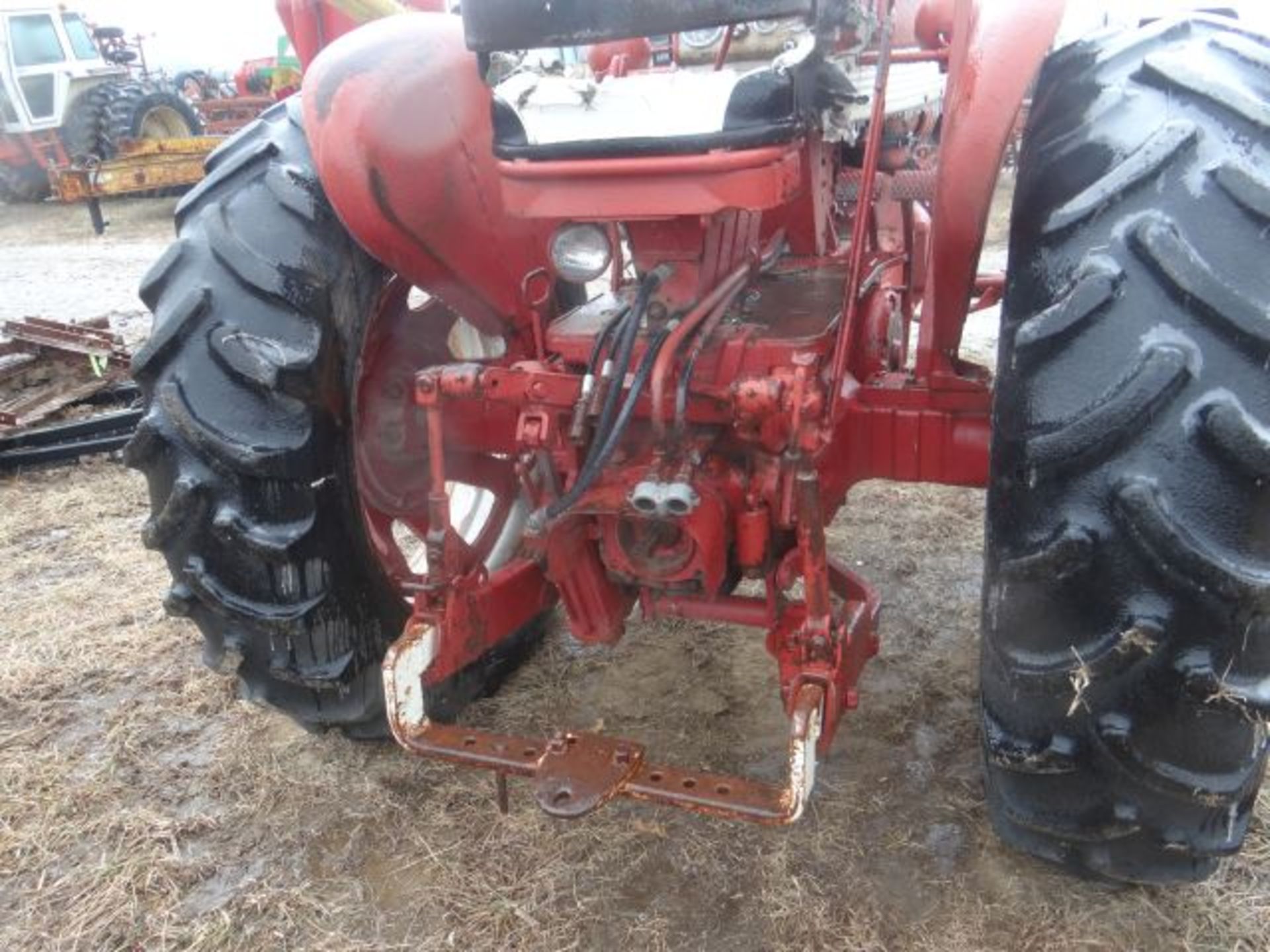 Farmall 560 Tractor Diesel, Does Not Run - Image 3 of 3