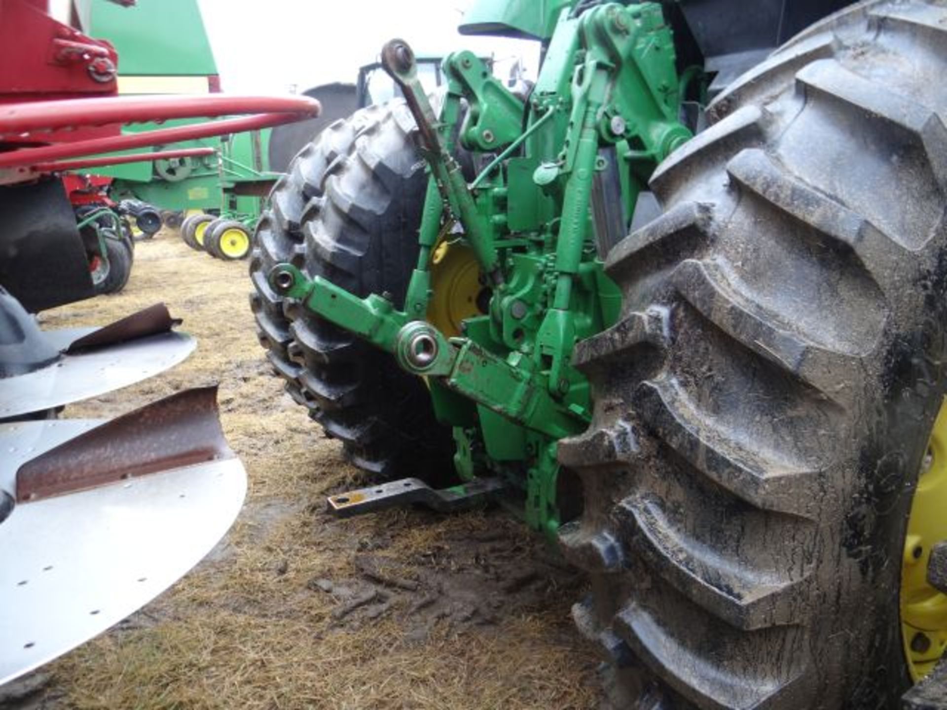 JD 7710 Tractor w/JD 740 Loader, No Bucket Just Bale Spear - Image 3 of 5