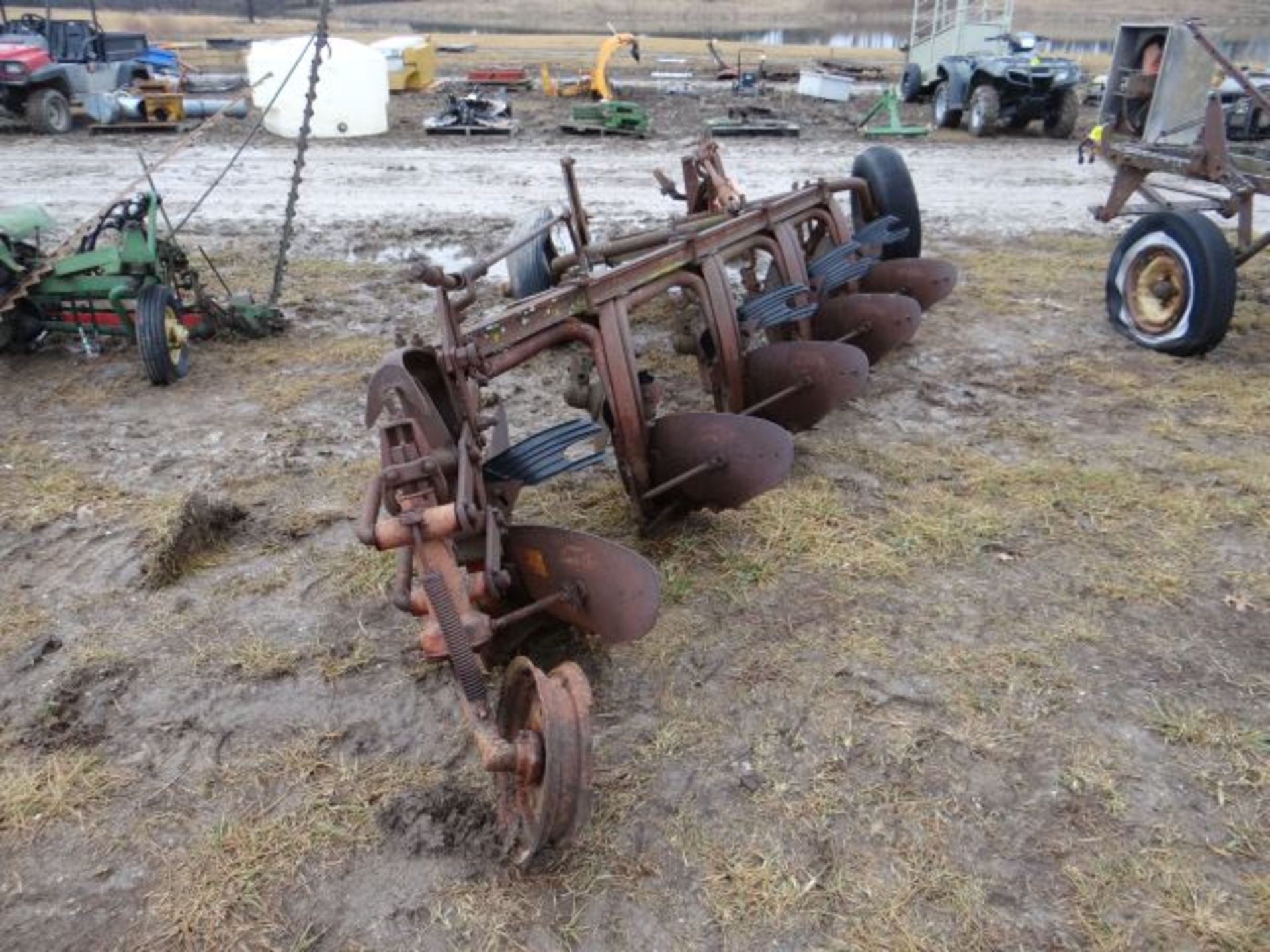 IH 5 Bottom Plow Pull Tye - Bild 3 aus 3