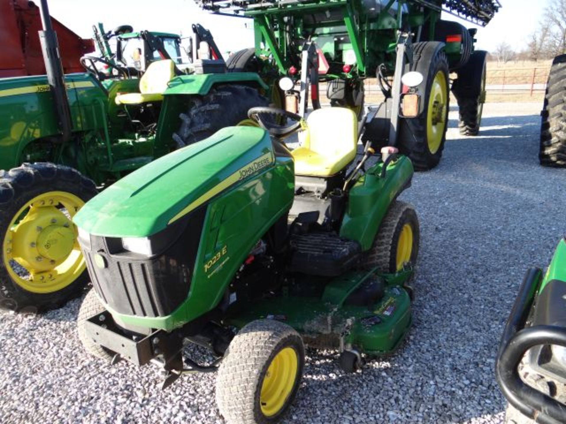 JD 1023E Compact Tractor, 2011 #112140, 405 hrs, Turf Tires, Foldable ROPS, 60D Deck