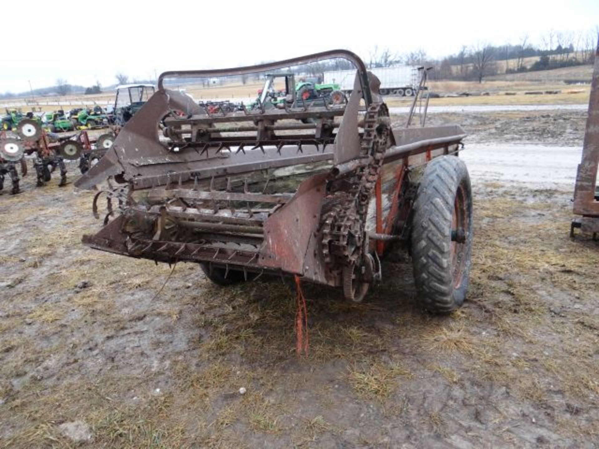 NI Manure Spreader Ground Driven - Image 3 of 3