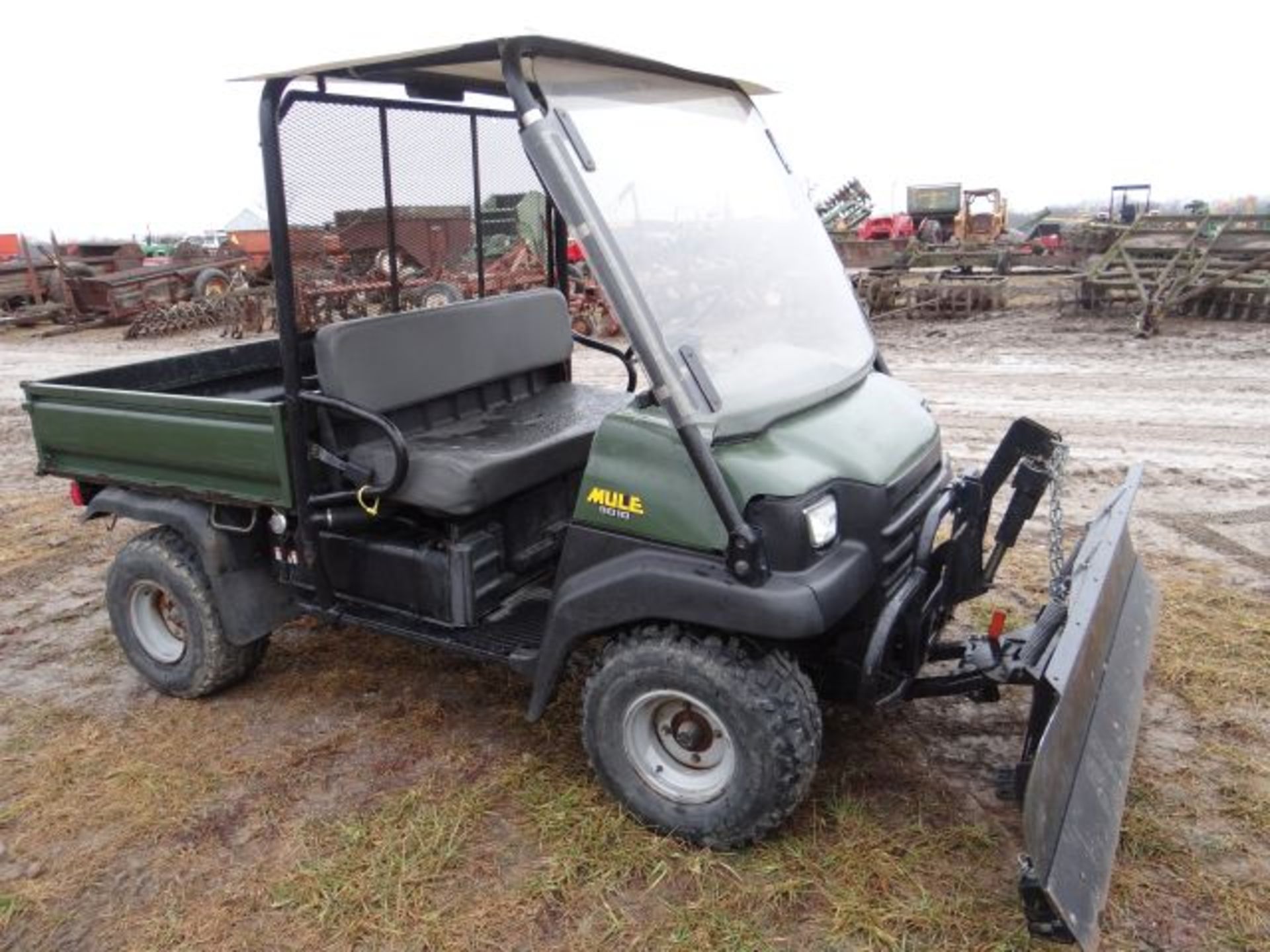 Kawasaki 3010 Mule, 2007 #112654, 960 hrs, Snow Blade, Power Lift, 4wd, Poly Windshield and Roof - Bild 2 aus 3