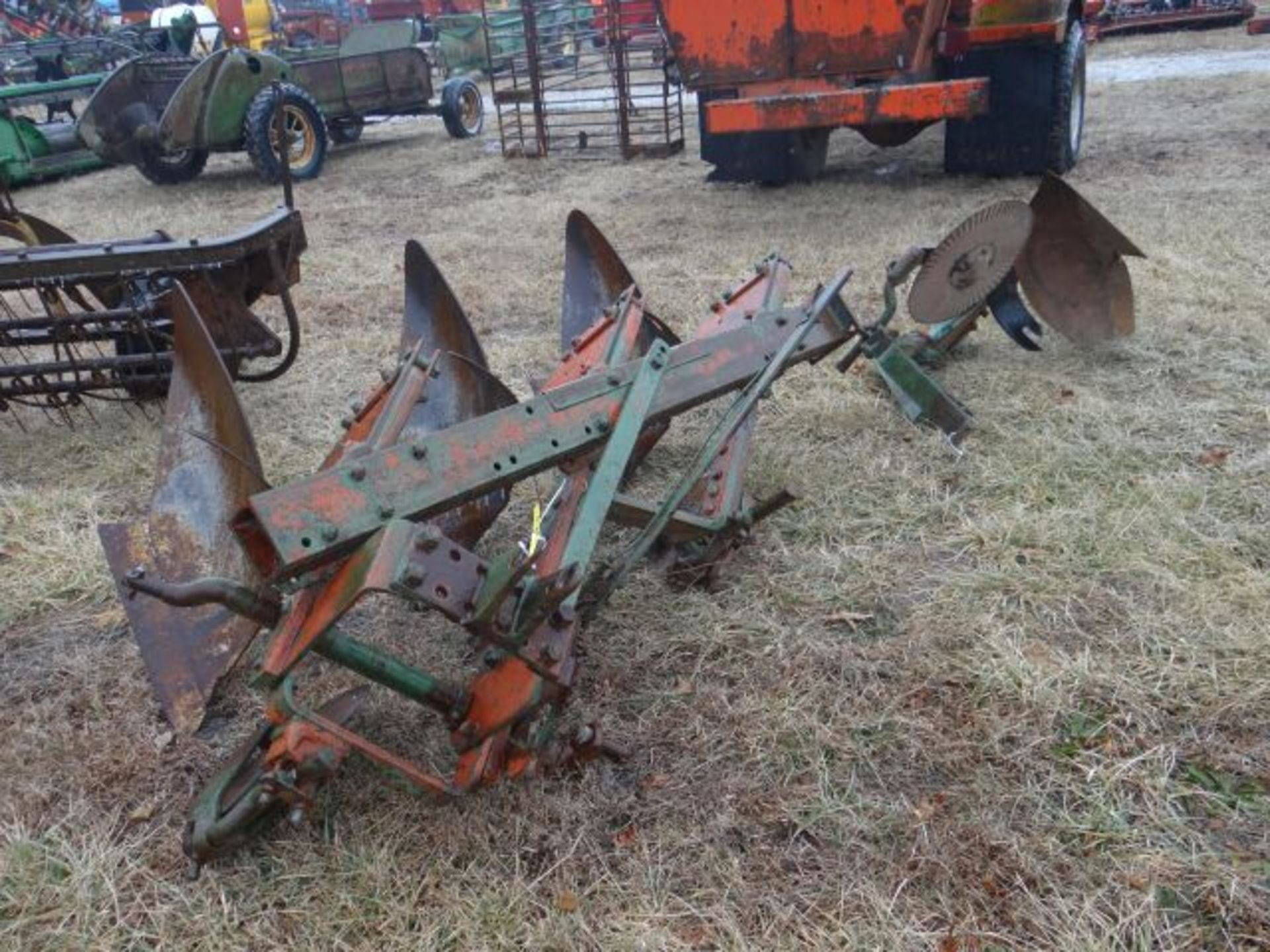 JD 4 Bottom Plow