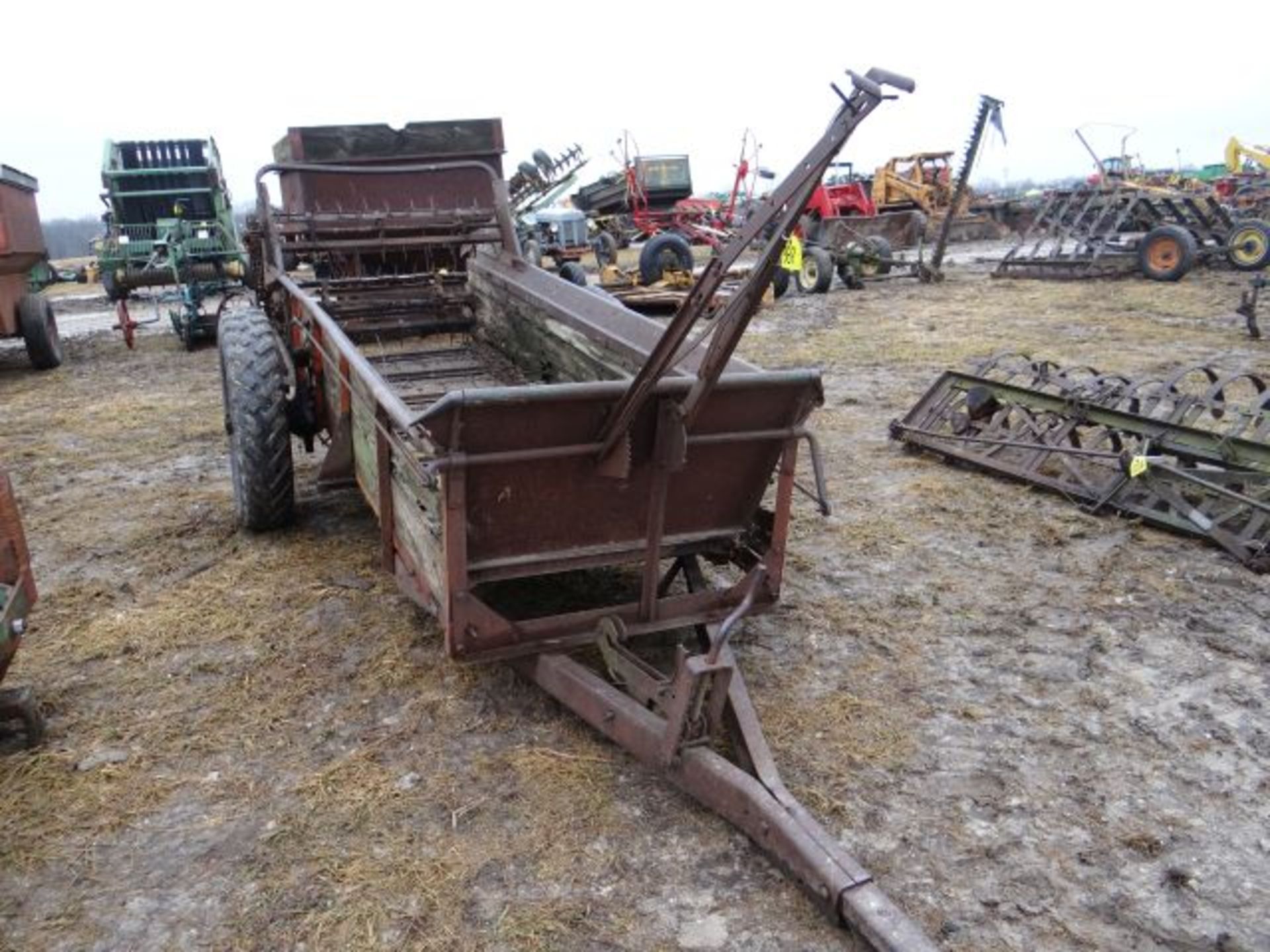 NI Manure Spreader Ground Driven - Image 2 of 3