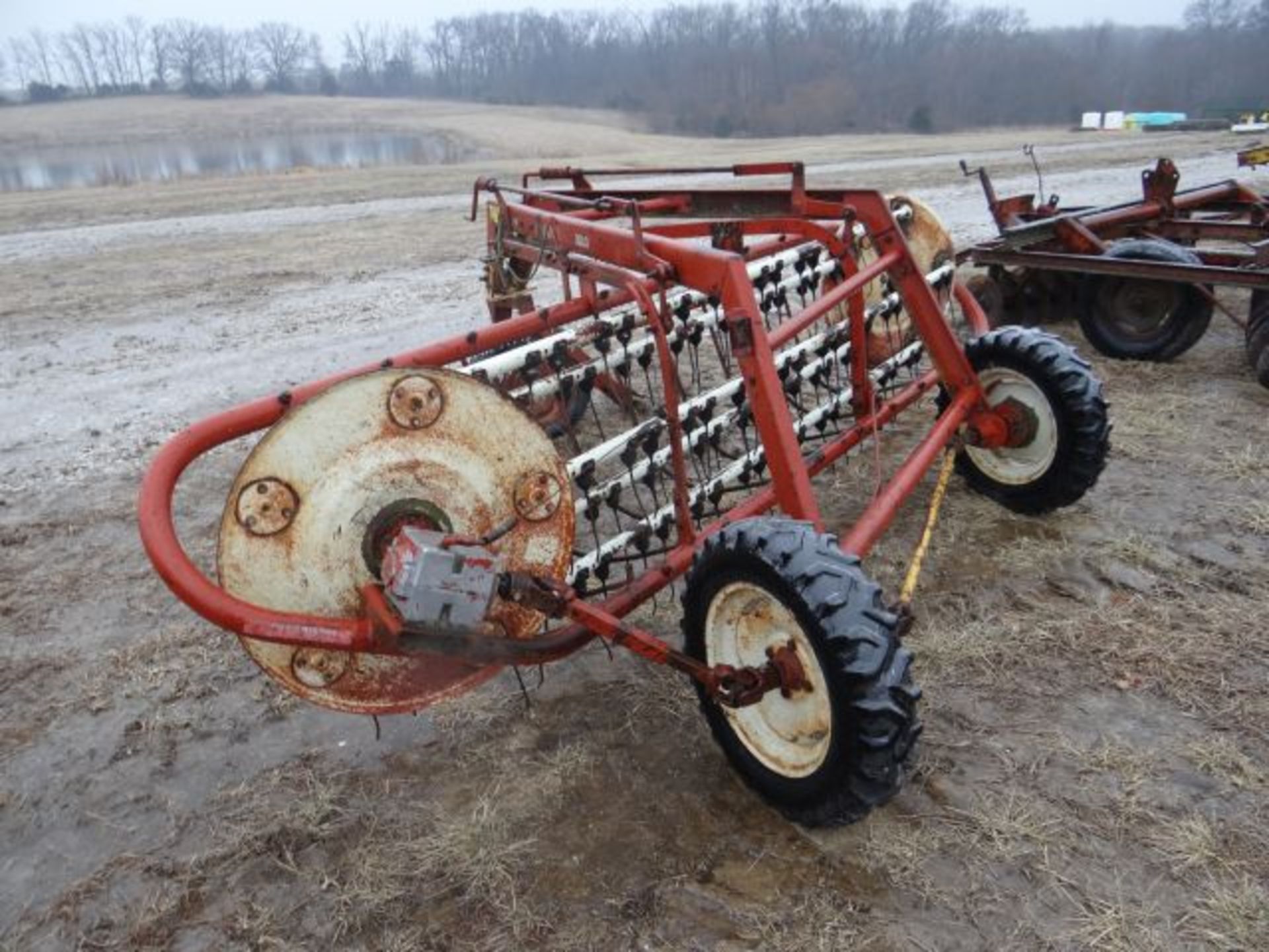 Hesston 3900 Rake 5 Bar, w/Dolly Wheel - Bild 3 aus 3