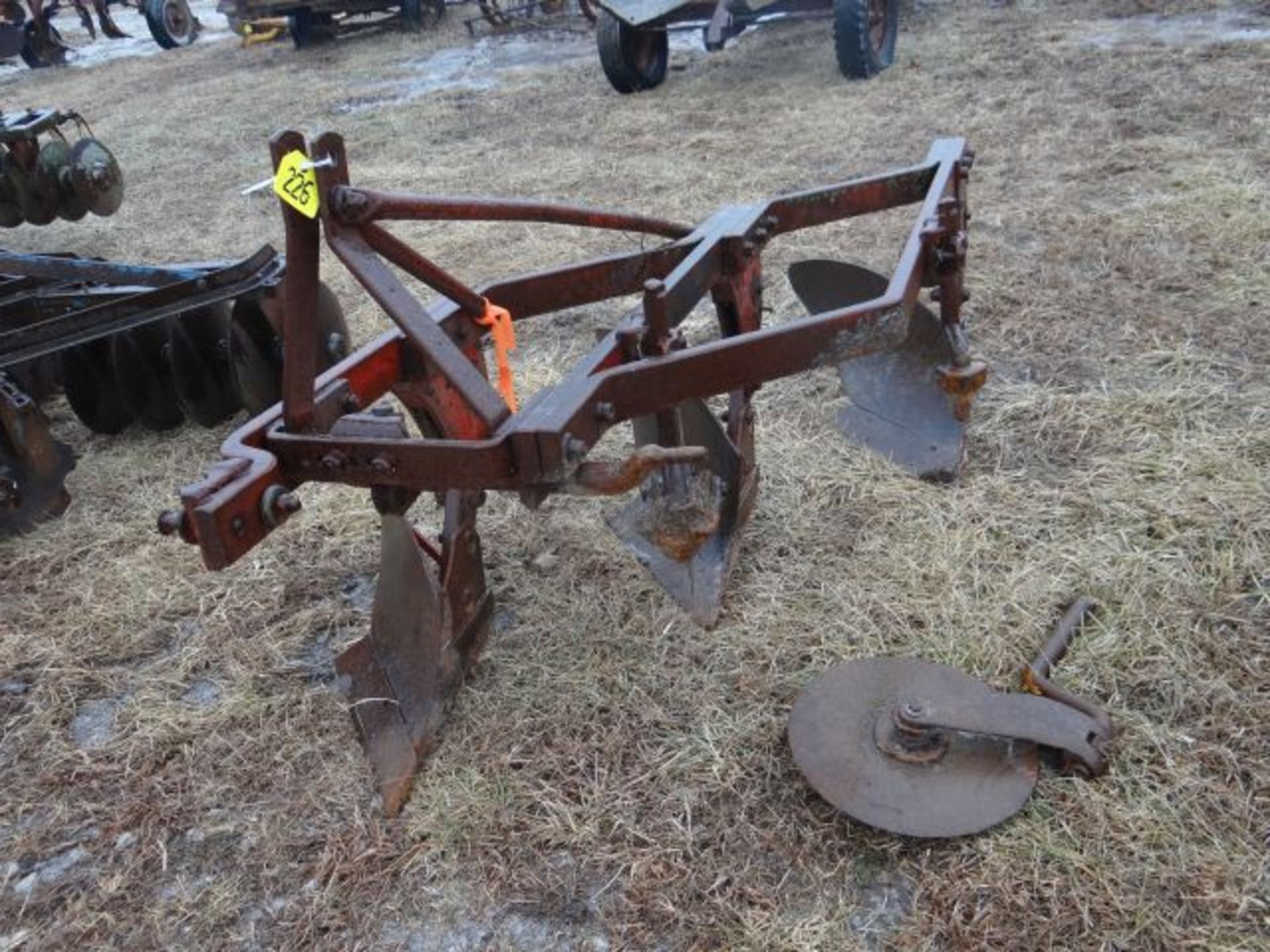 MF 3 Bottom Plow 3pt