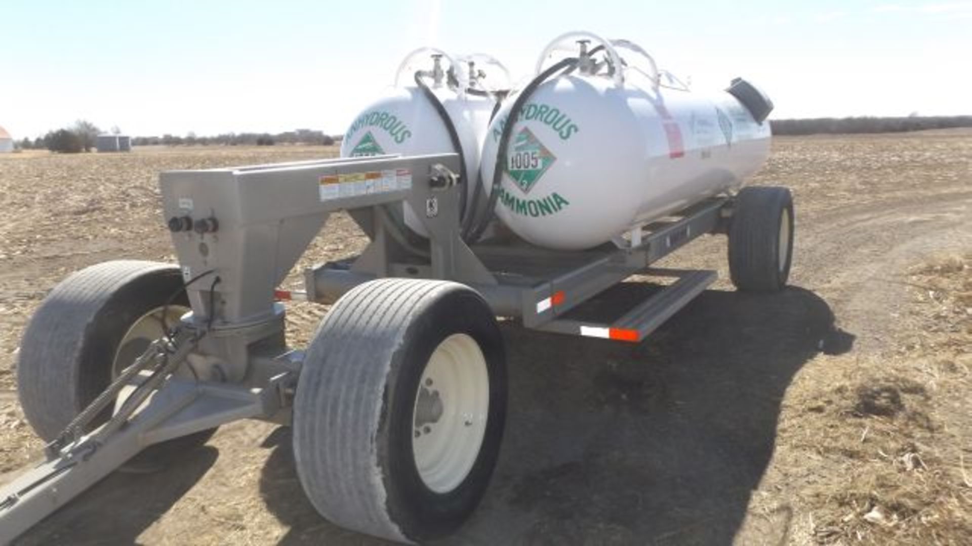 Circle K Deuce 1000 Anhydrous Tank Telescopic Tongue, Fifth Front Axle, Surge Brakes, Wired for - Image 2 of 2