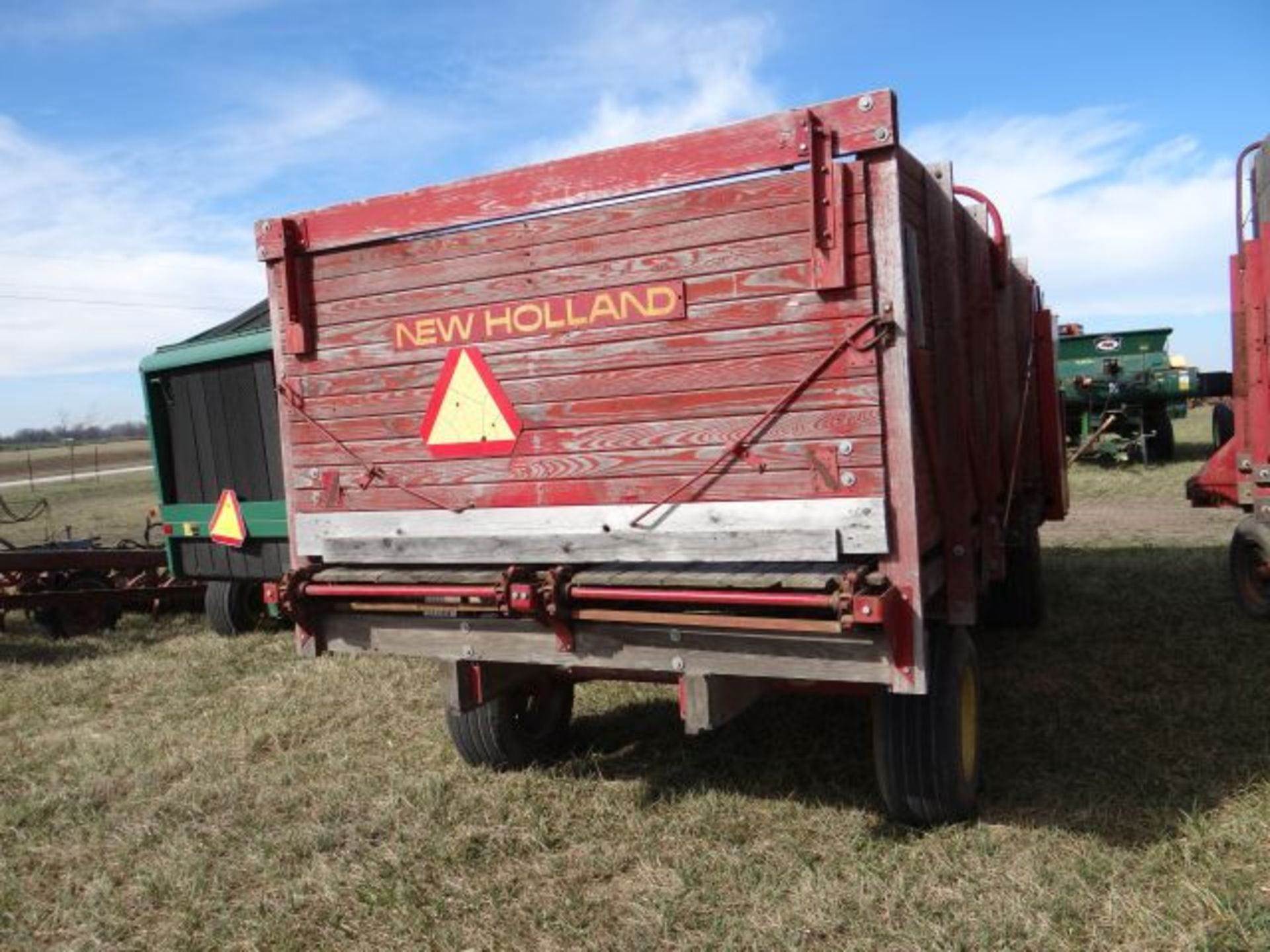 NH 8 Silage Wagon Open Top - Image 3 of 4