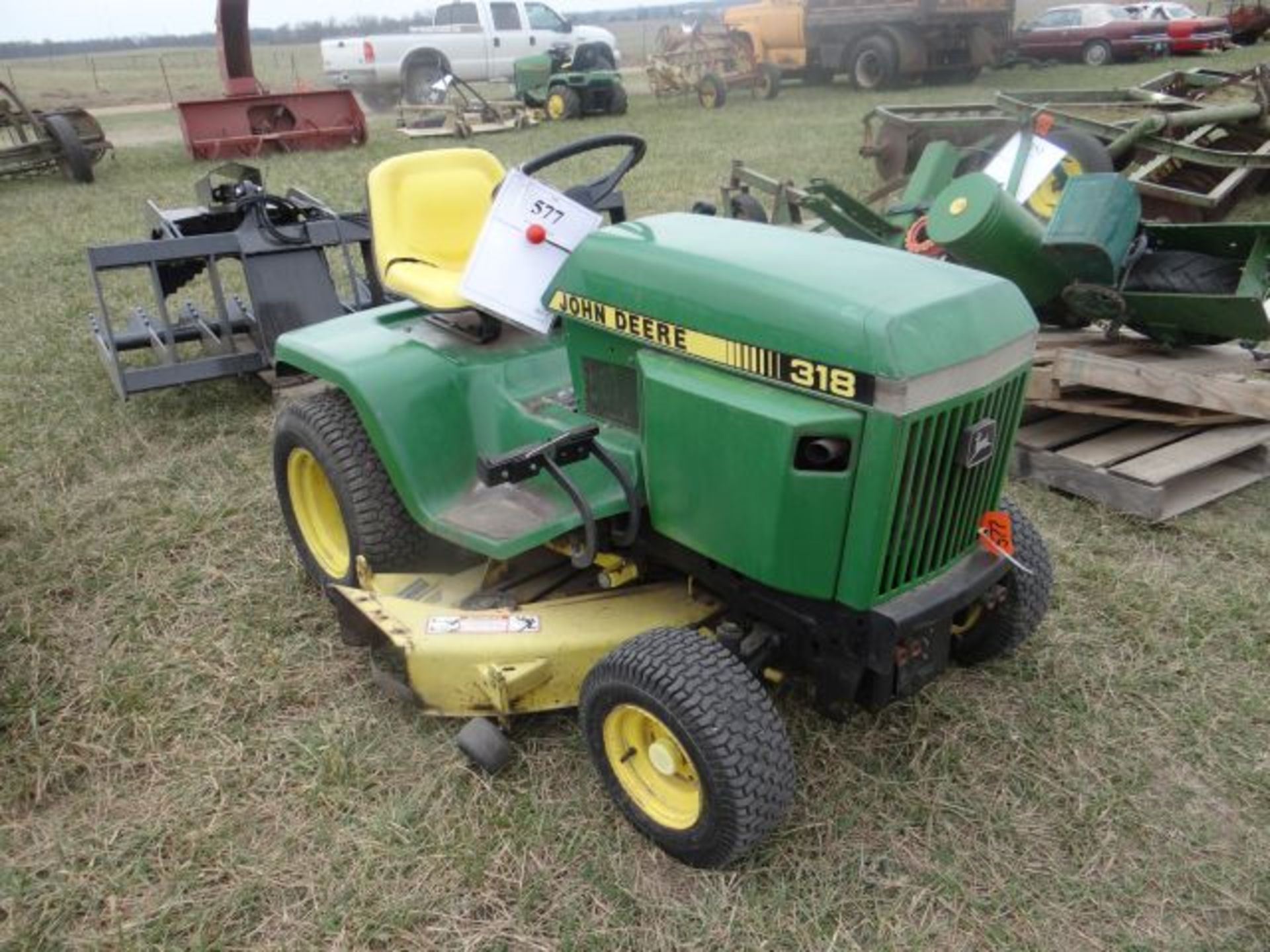 JD 318 Riding Mower Works Good, sn#428439 - Image 2 of 2