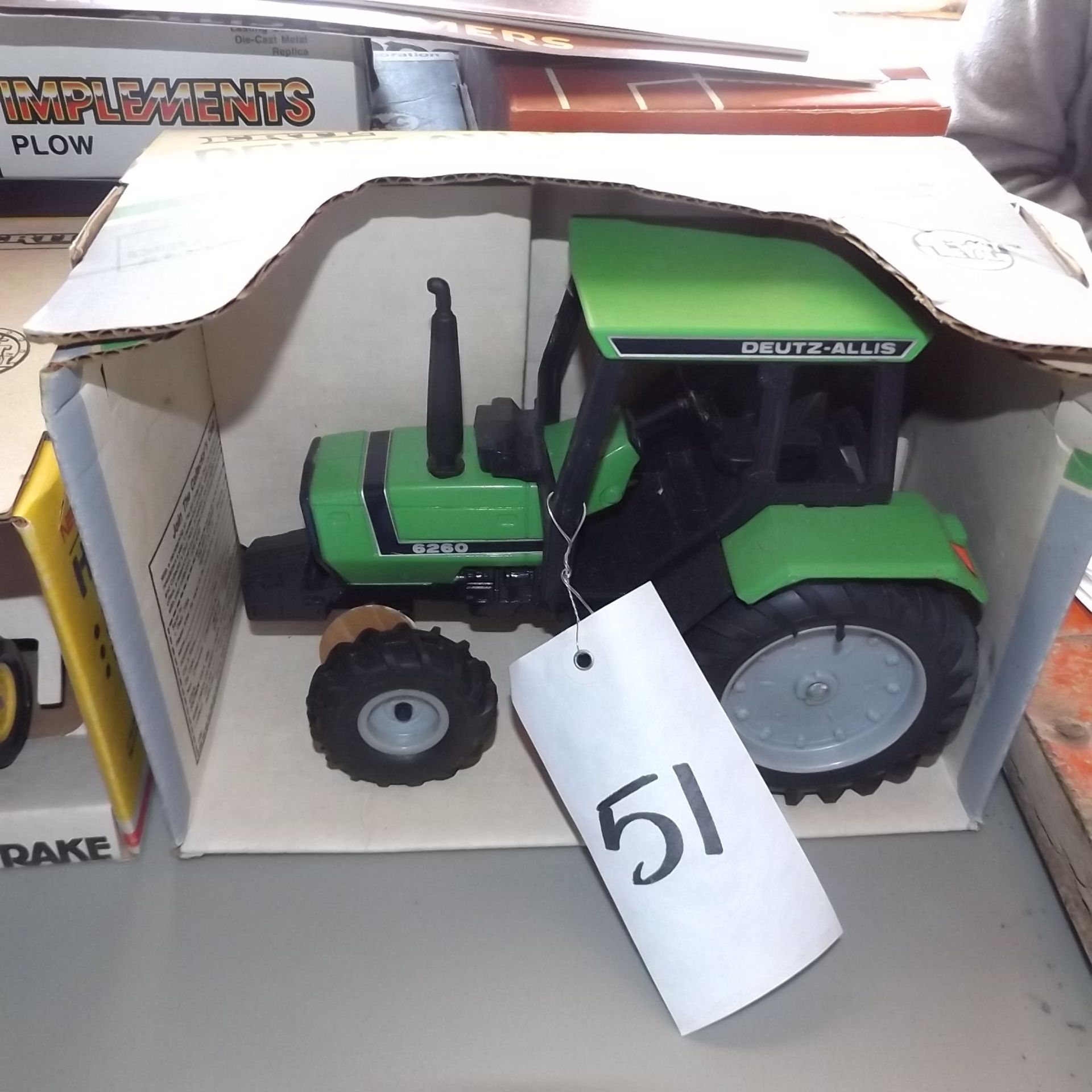Deutz Allis 6260 Toy Tractor 1/16