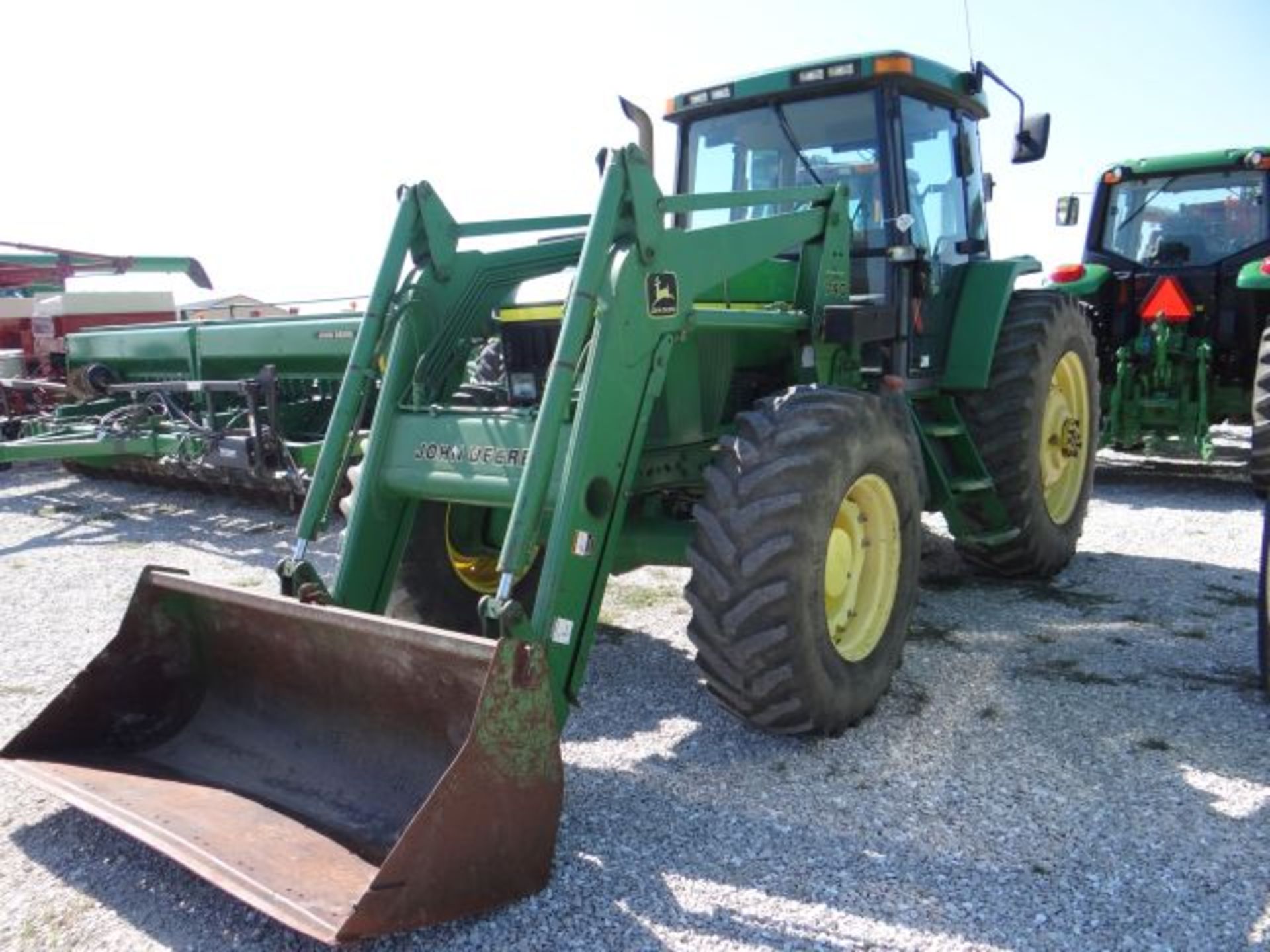 JD 7210 Tractor, 2001 #150711, 5441 hrs, MFWD, 16F/16R PQ, Dual PTO, 2 SCVs, RH Reverser, 3pt, Has