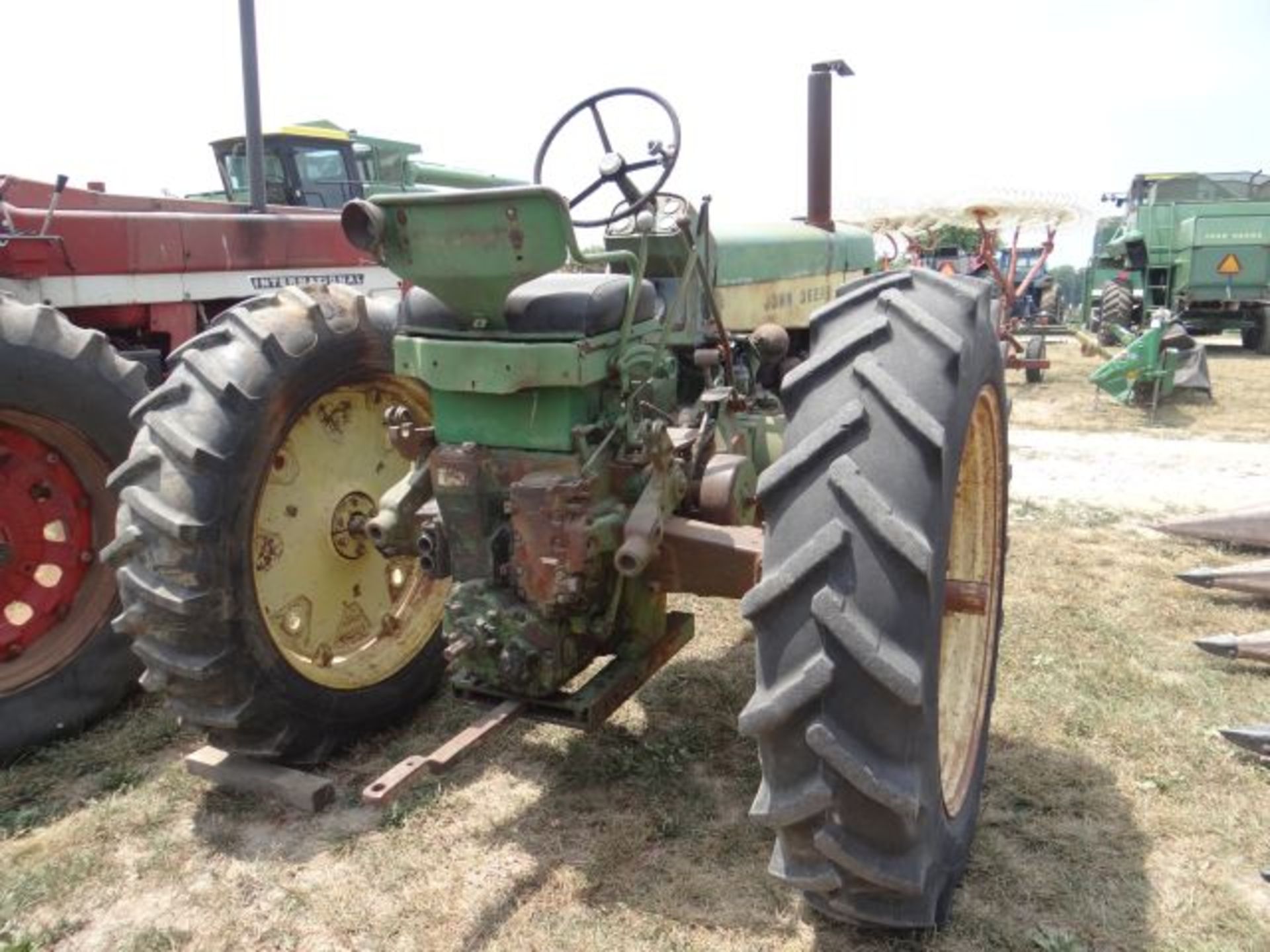 JD 630 Tractor, 1959 Gas, NF Roll-o-Matic - Bild 3 aus 3