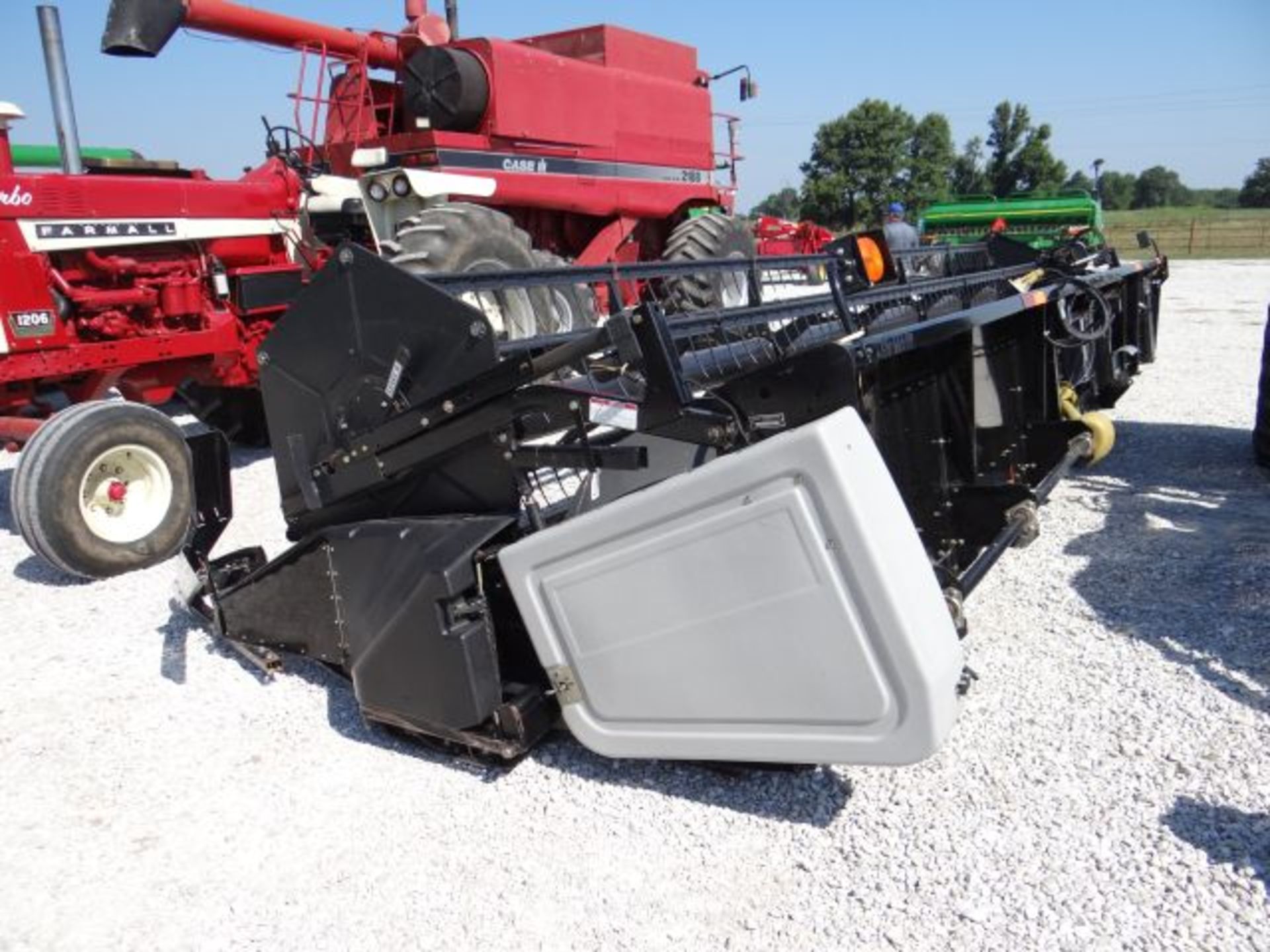 Gleaner 8000 Platform 30', FF, Hyd Fore/Aft